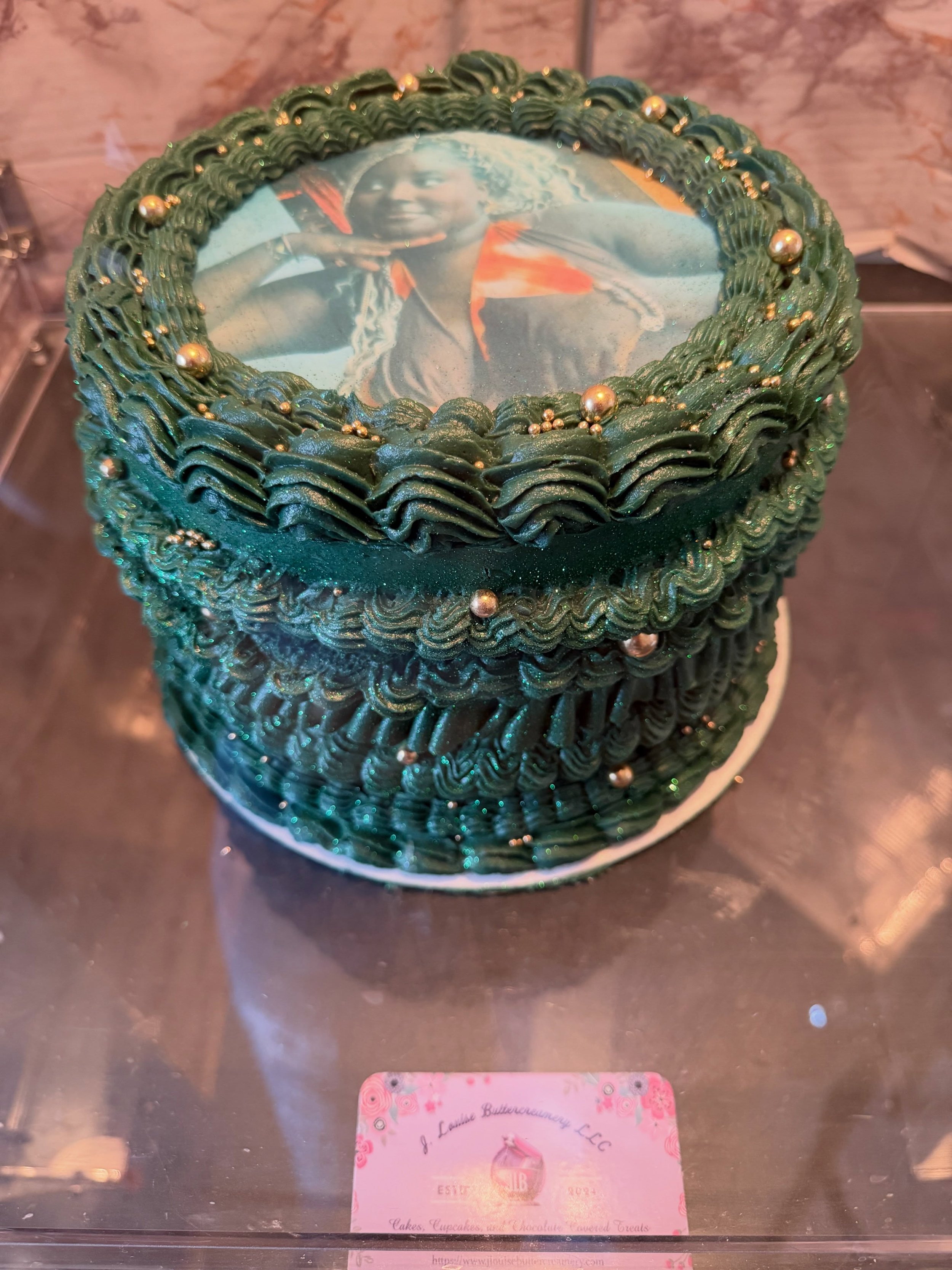 Emrald Green Picture Cake 1.jpg