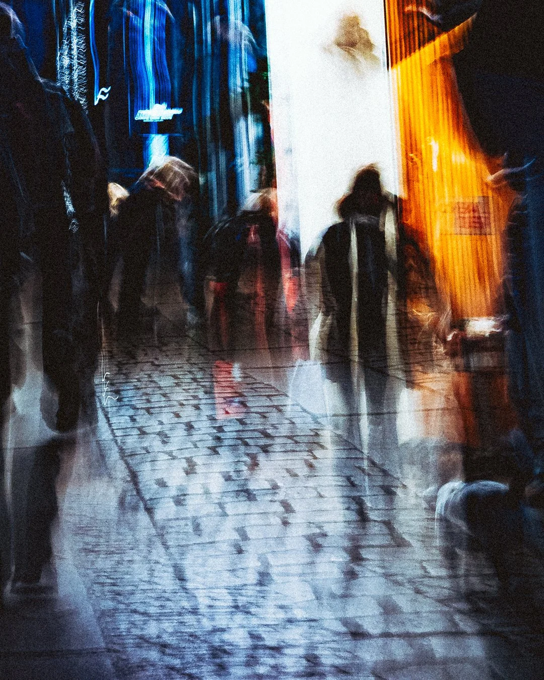 Gothenburg, Sweden (2024) · Ricoh GR IIIx, ISO 100, 40mm f/13, 0.5 sec