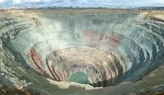 diamond mine south africa_beagles.jpg
