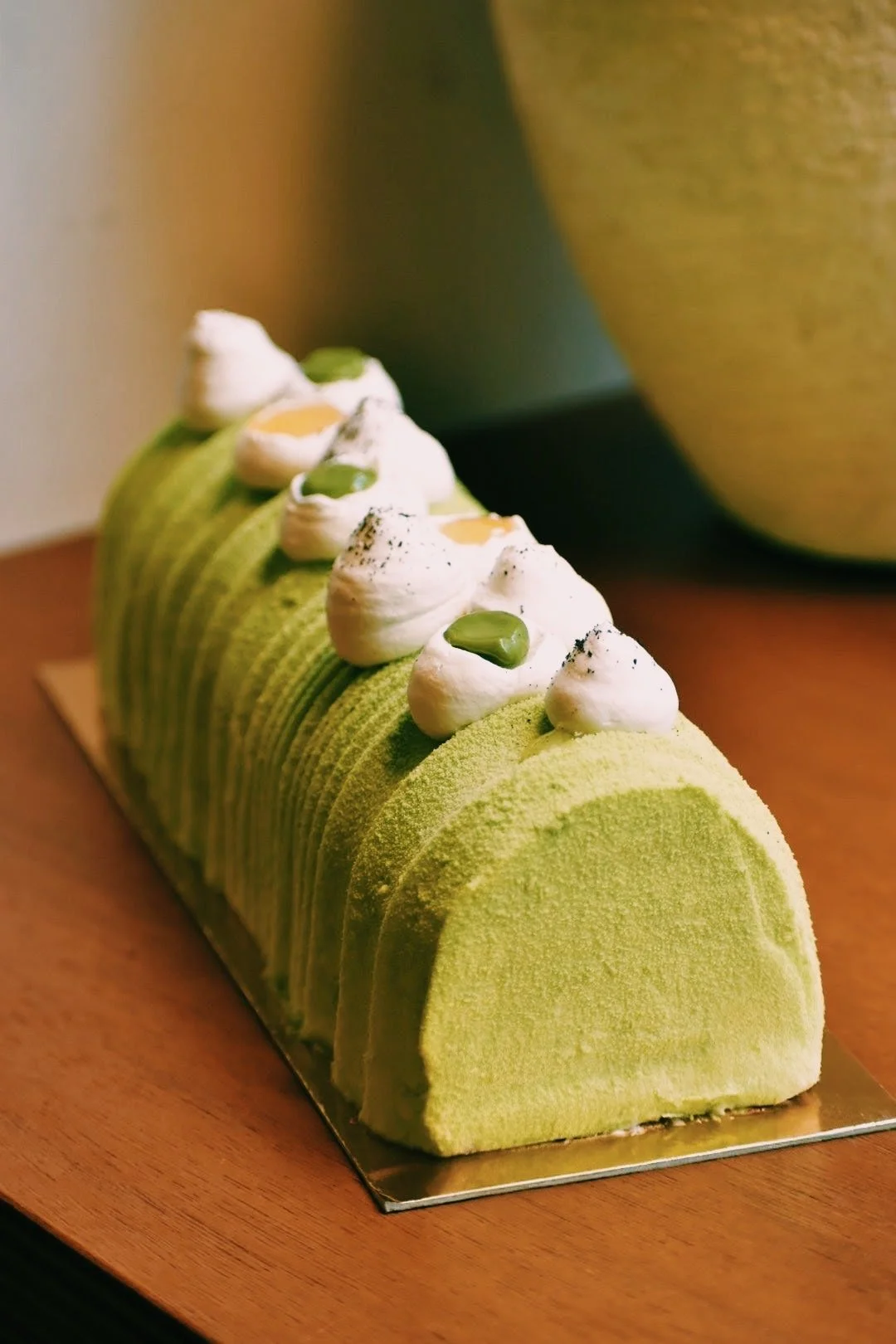 Bûche MONT MATCHA (Matcha Vanille Tonka)