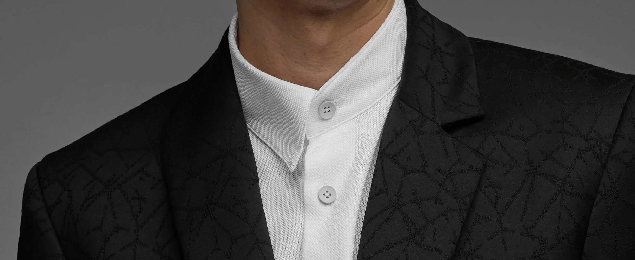Oumlil_SS24_signature_shirt_2.jpg