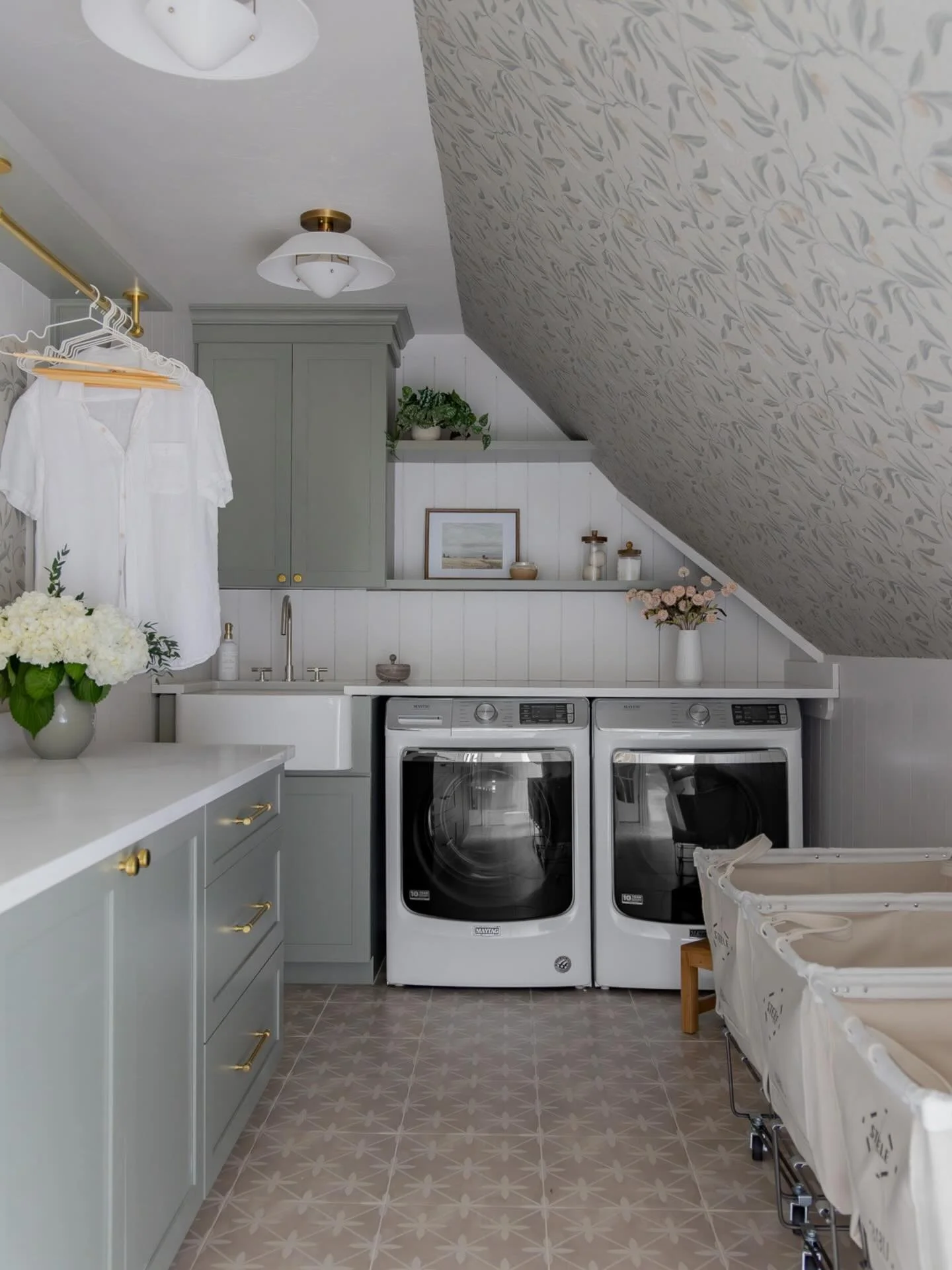 Not only is green my favorite color&hellip; it&rsquo;s clearly having a moment with our clients too 💚

Feeling extra on-brand this St. Patrick&rsquo;s Day over here at The &lsquo;very Irish&rsquo; Pleasant Home Co. 🍀

#stpatricksday #interiordesign