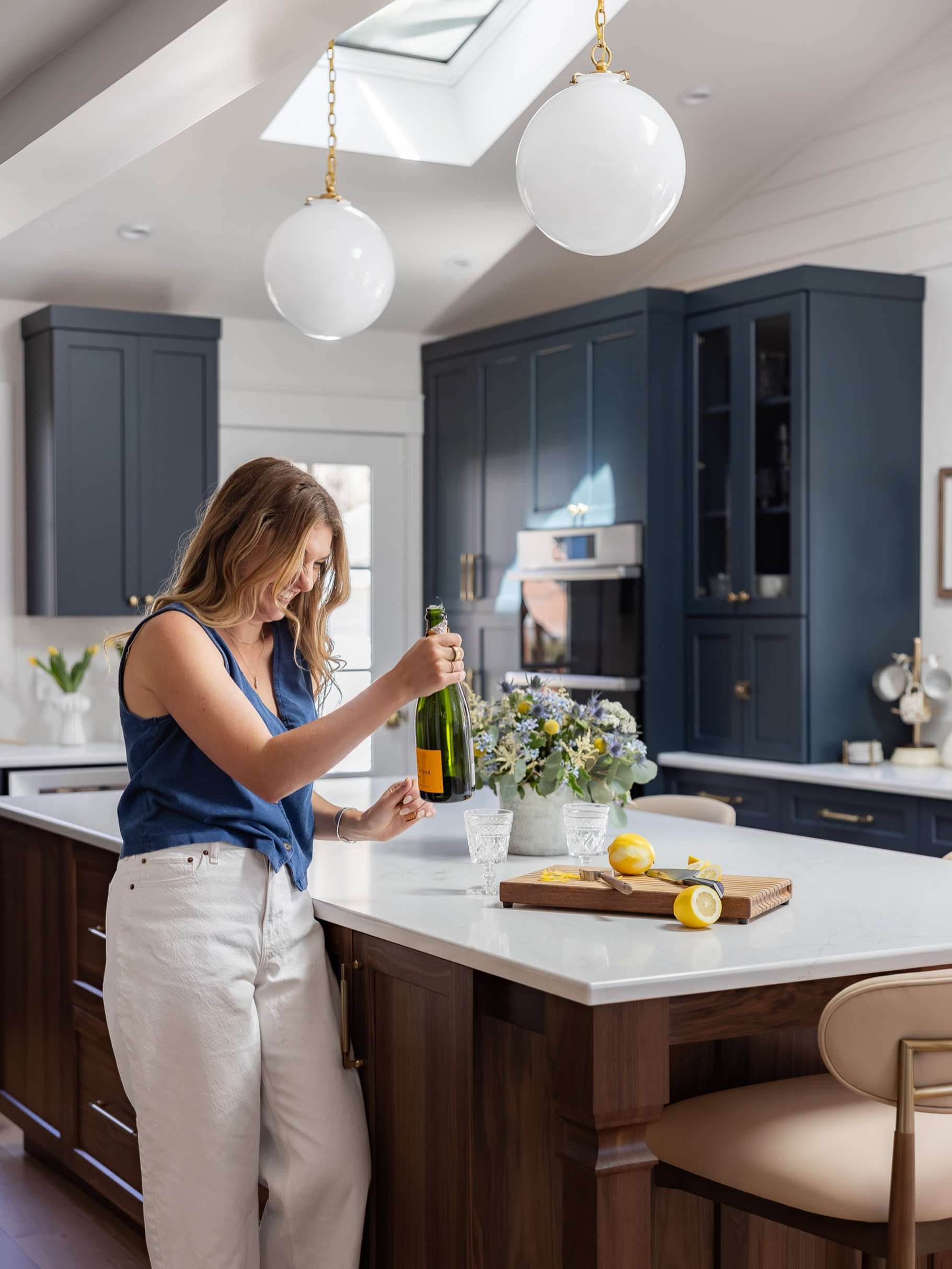 Wait&hellip; it&rsquo;s a New England summer Saturday with NO rain in the forecast?! 🫧☀️☔️

POP IT

#NewEnglandSummer #KitchenDesign #InteriorDesign #SaturdayVibes #DesignedForLiving