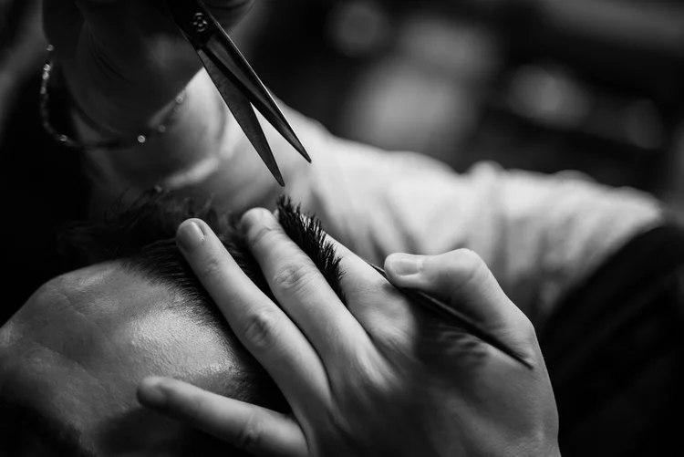 Buzz cut service
