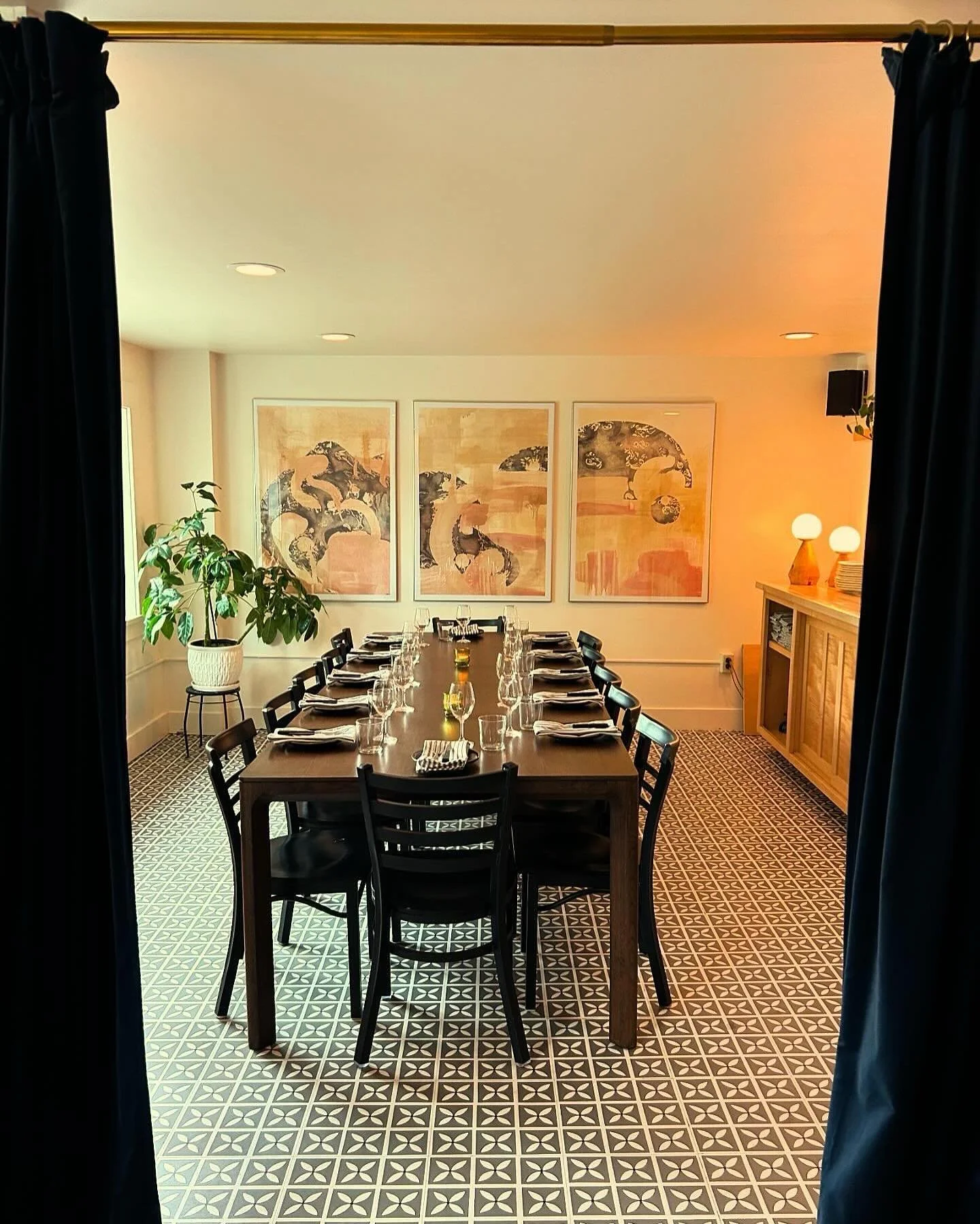 You may not have heard, but we opened up a wall upstairs to create something special. Our upper level private party room can fit up to 12 guests and is bookable @resy (link in bio)!

While we offer &agrave; la carte dining, we also invite you to let 