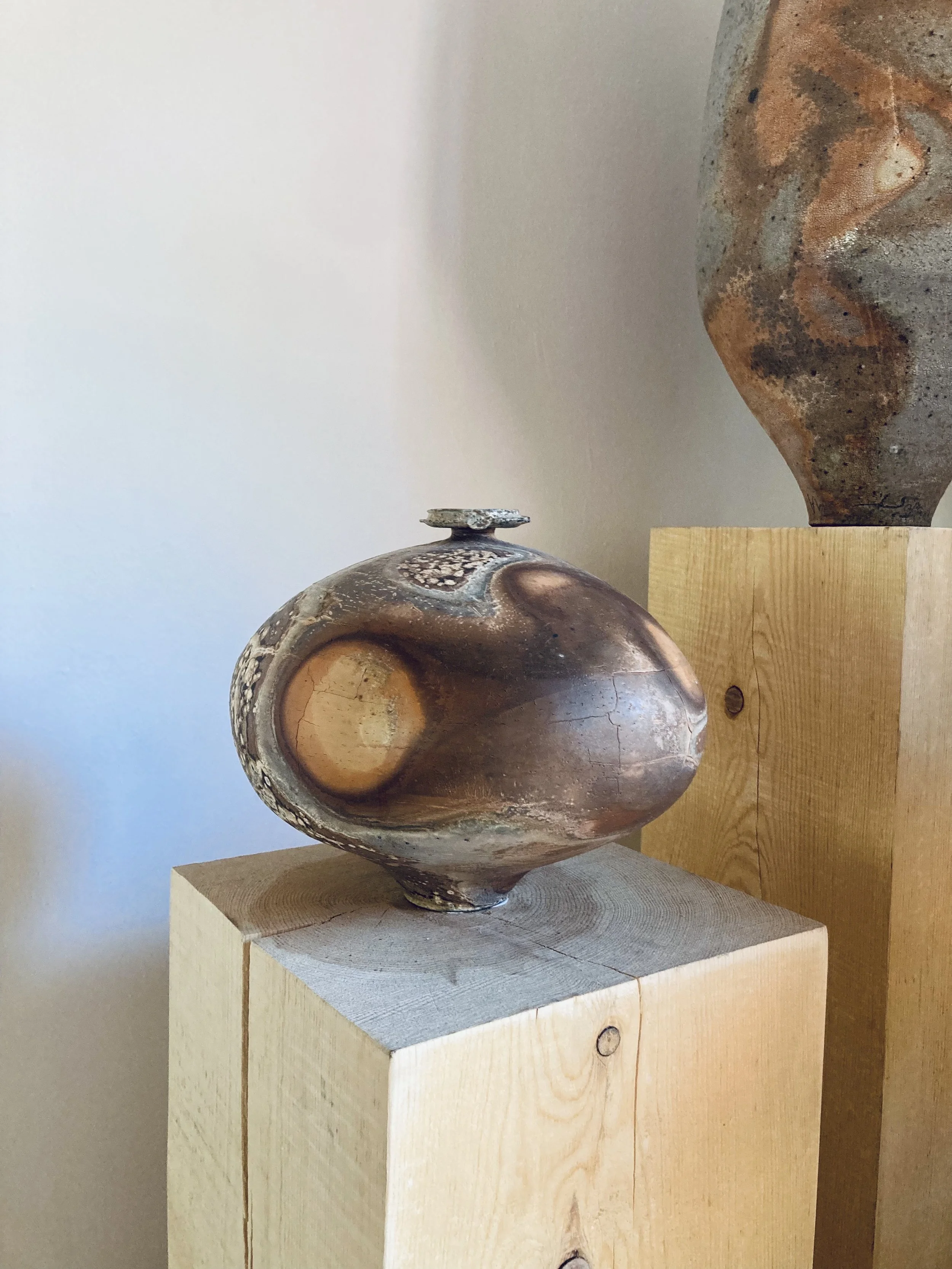 LOGAN WANNAMAKER  
Orb Vase (2026)  
14” x 14” x 14”  
Porcelain  
$2,200