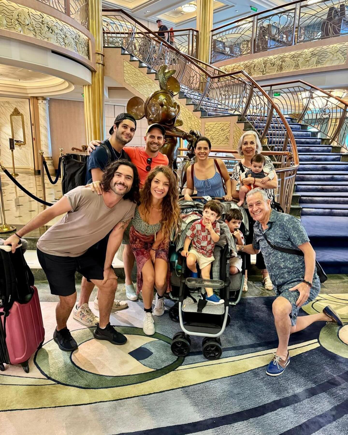 Nos fuimos con toda mi familia al crucero de Disney y fue una aut&eacute;ntica gozada, llena de momentos inolvidables. Ver la ilusi&oacute;n y la felicidad de los ni&ntilde;os no tuvo precio. Para m&iacute;, no hay mayor alegr&iacute;a que pasar tiem