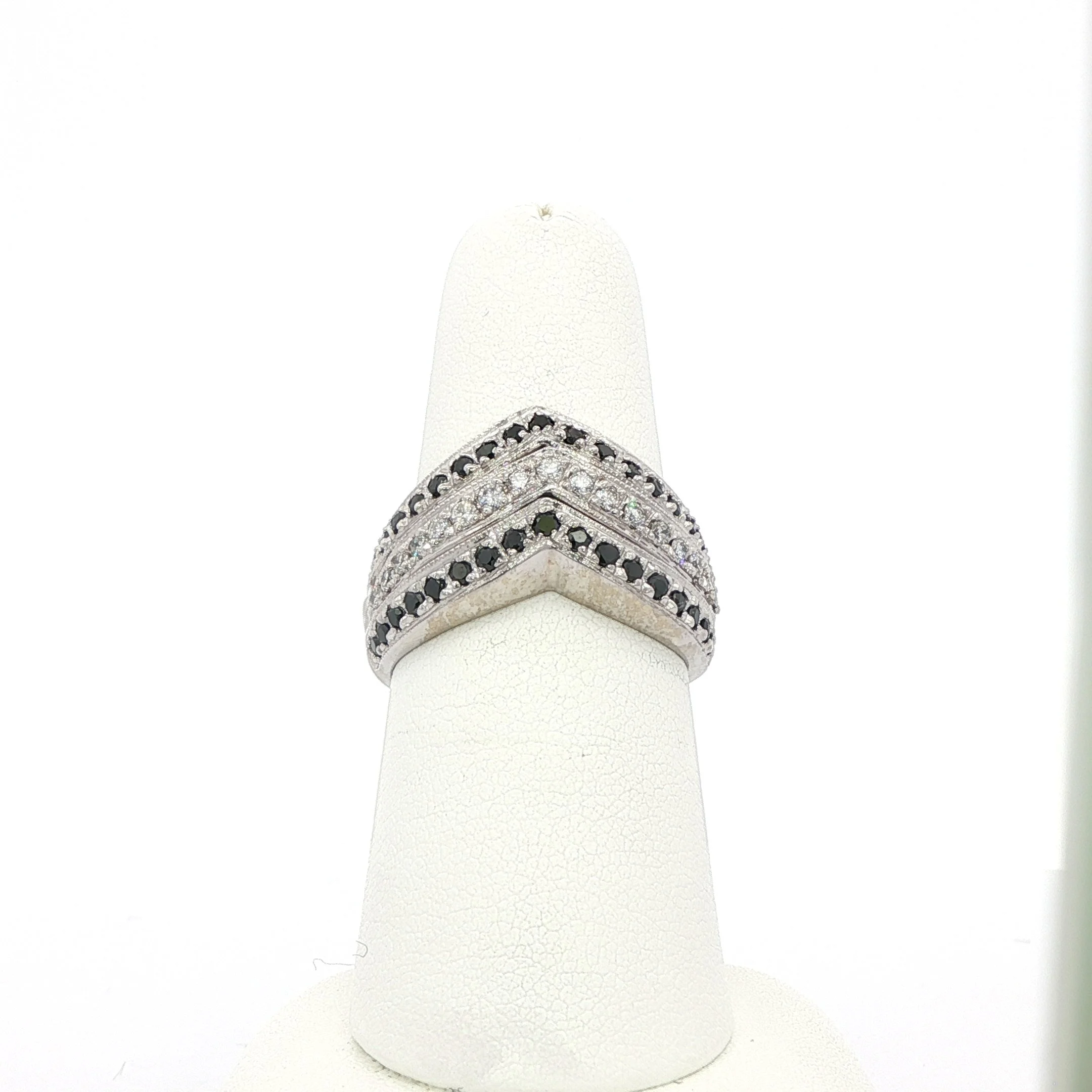 Stacked Black & White Diamond Band