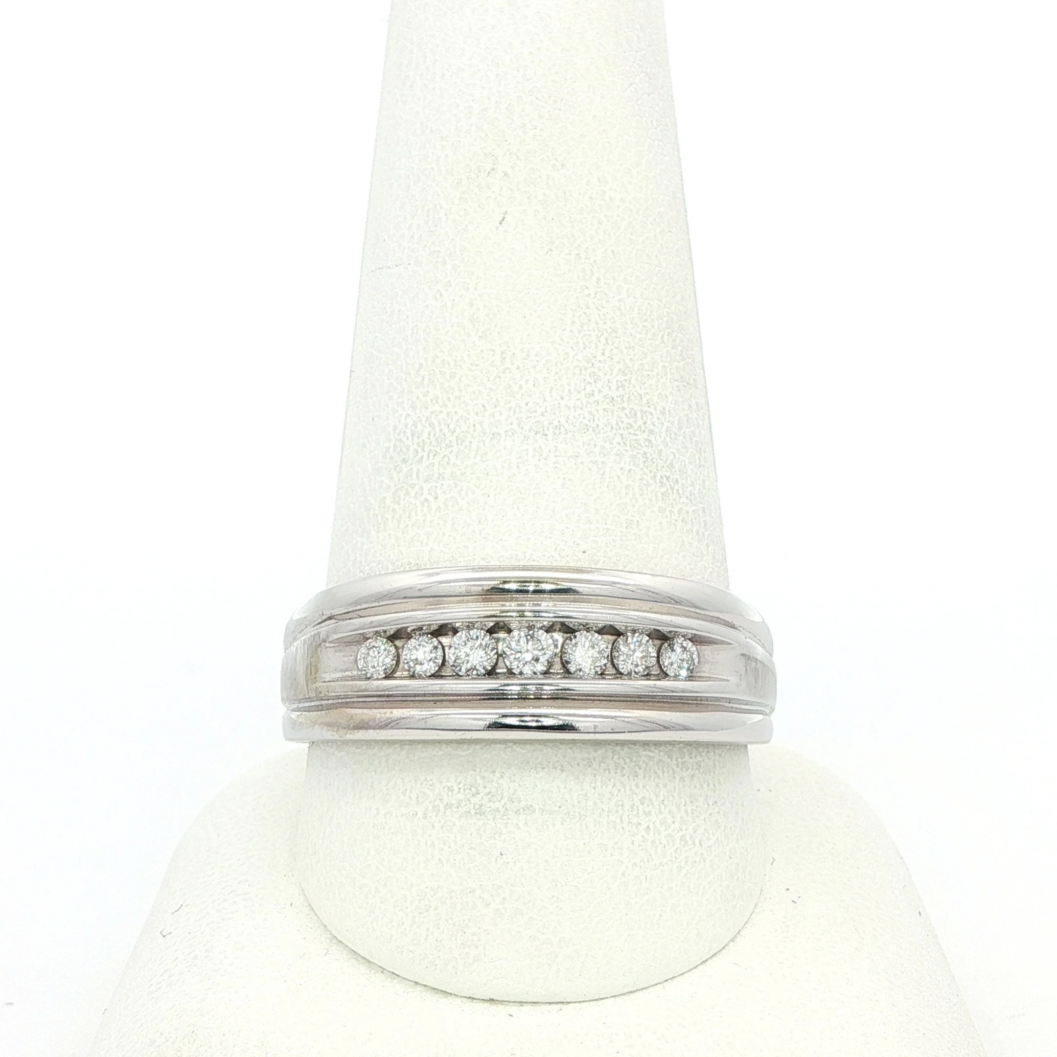 14k White Gold Diamond Band
