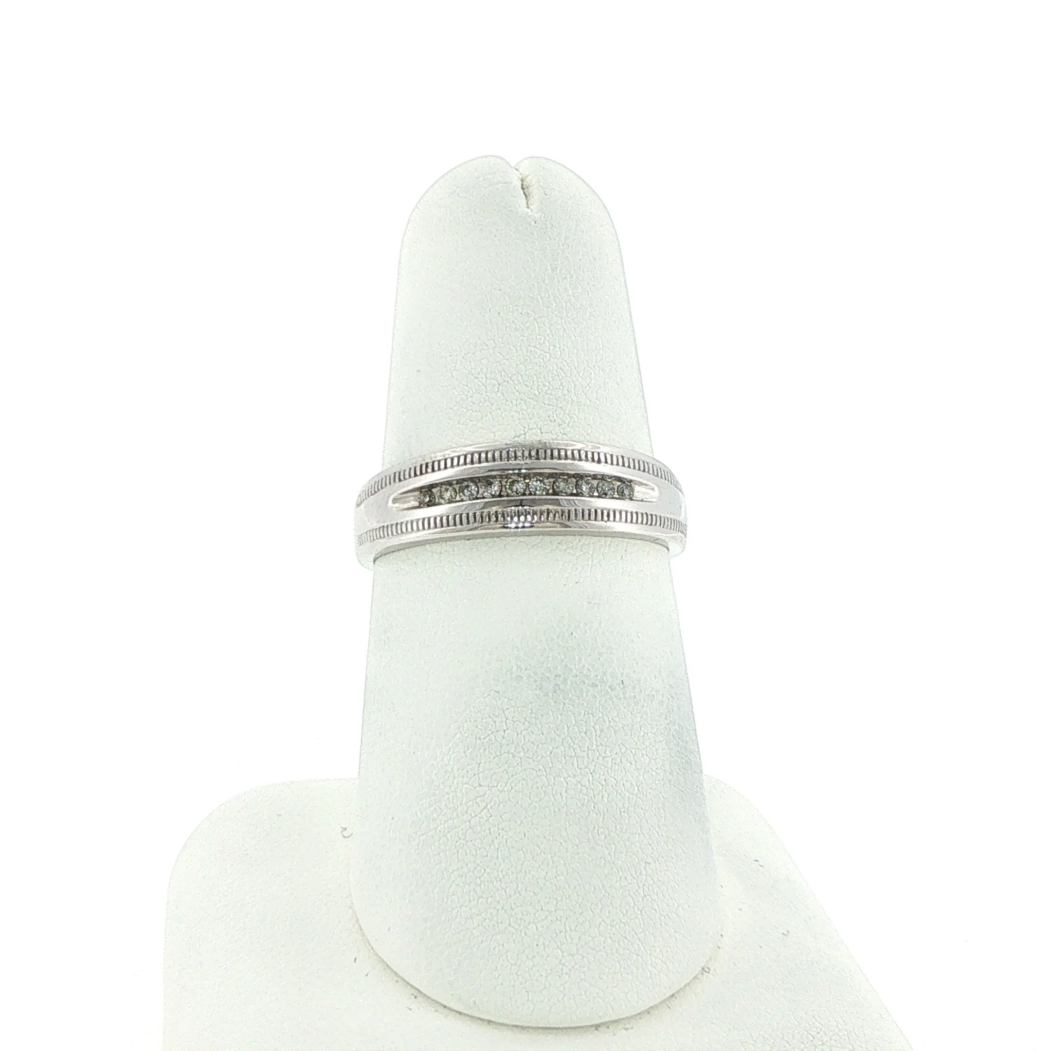 10K White Gold Diamond Band