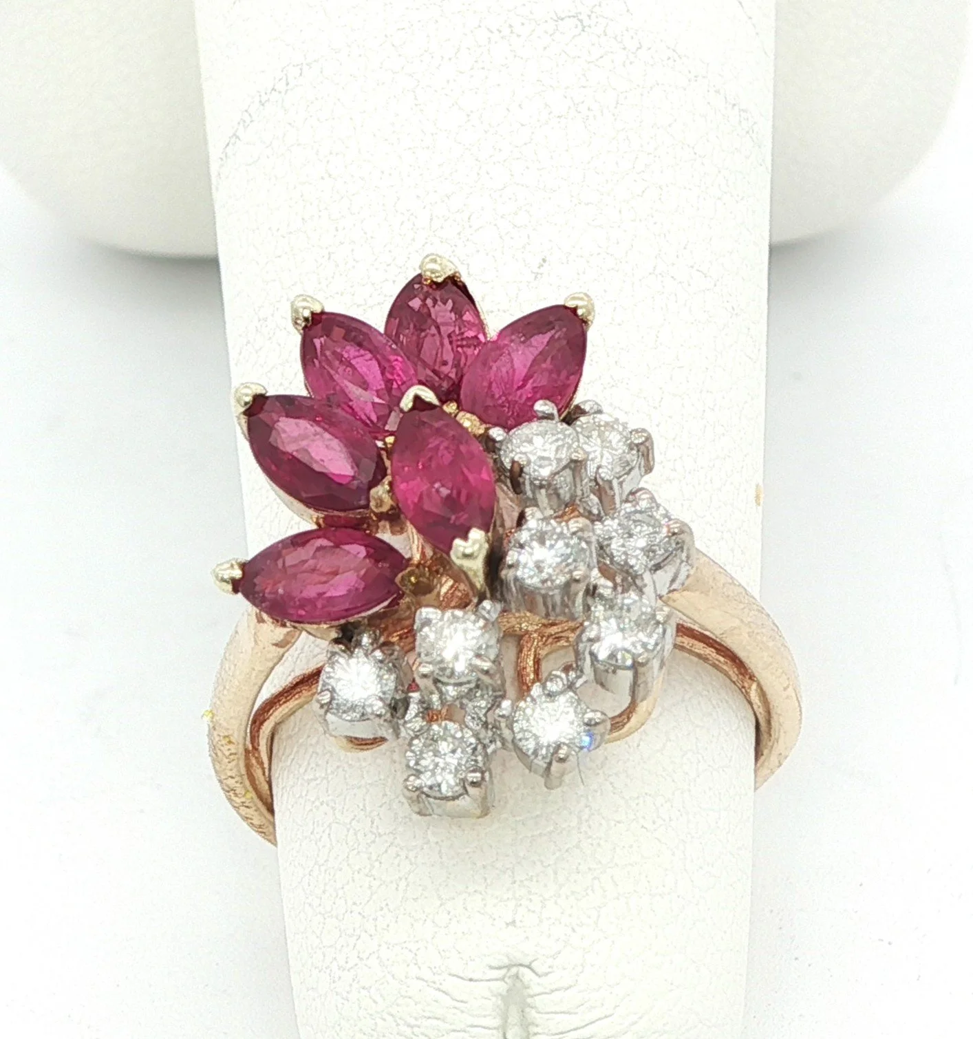 14k Gold Ruby & Diamond Ring