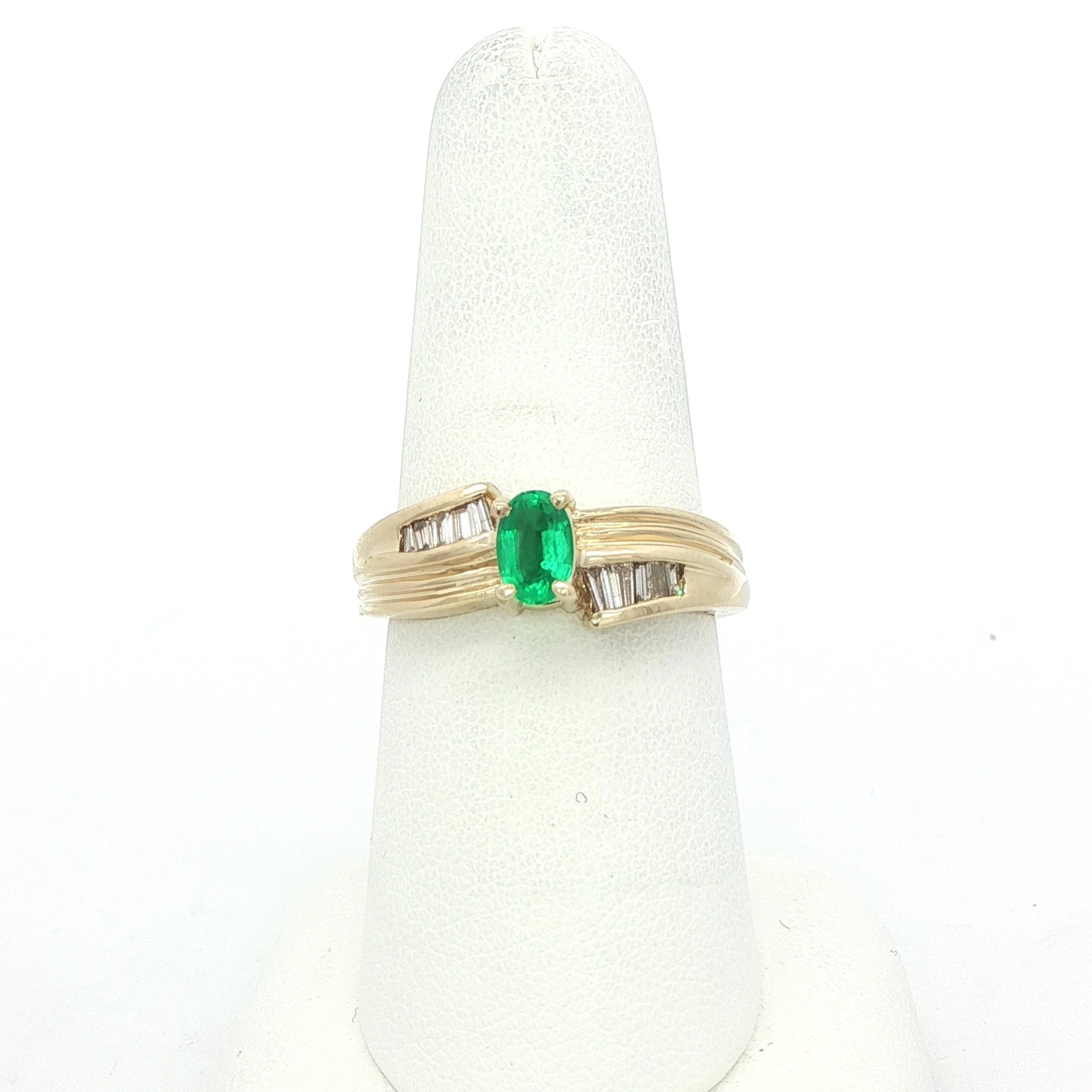 14k Yellow Gold Emerald & Baguette Diamond Ring