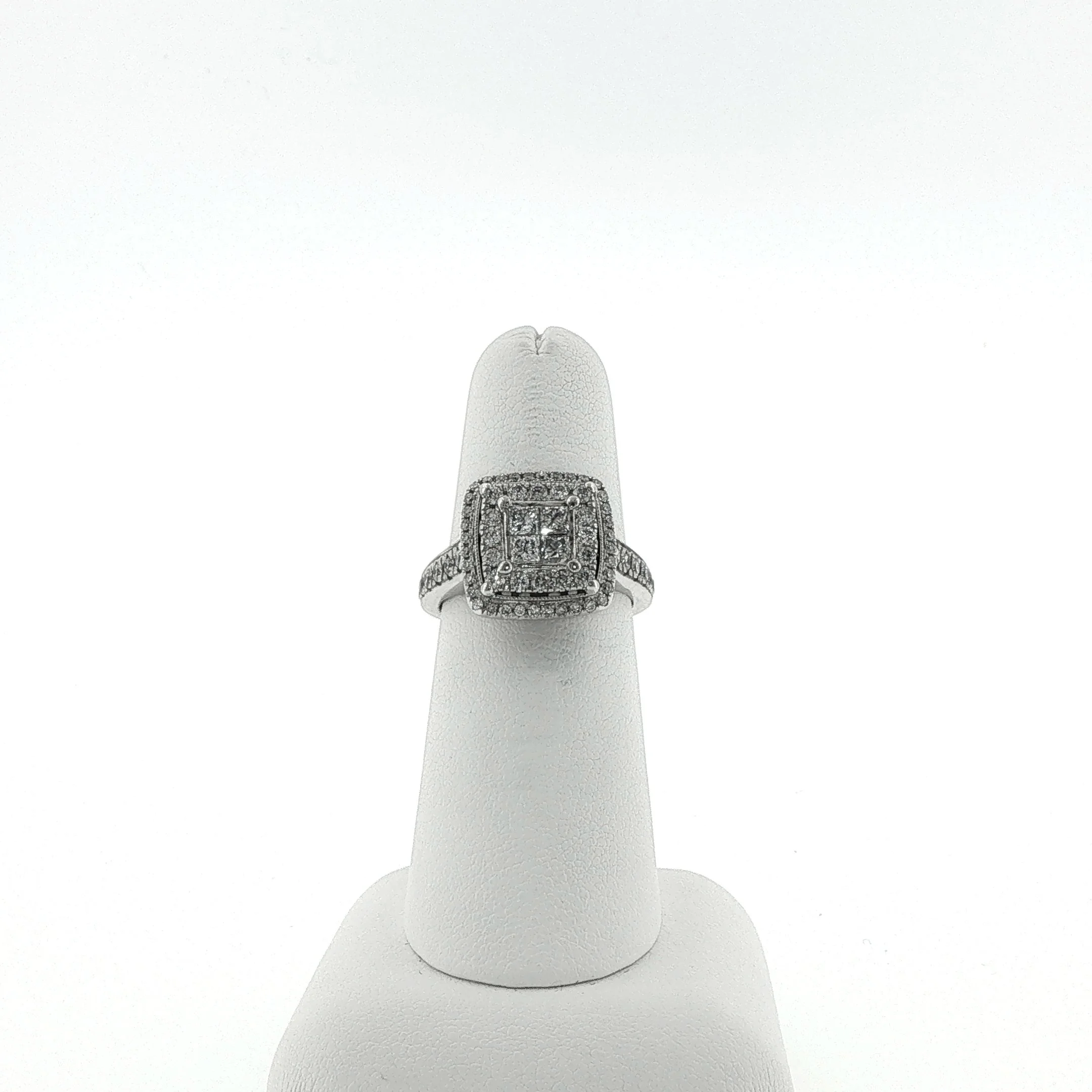 14K White Gold Invisible Set Princess Cut & Round Diamond Ring
