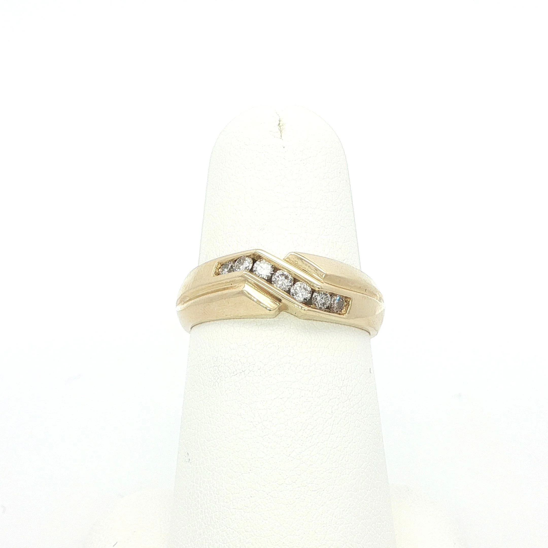 14k Gold "ZigZag" Diamond Band