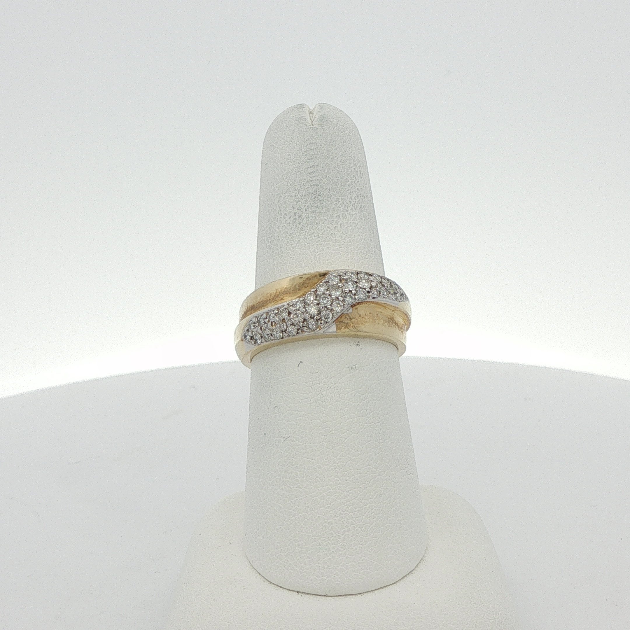 14K Yellow Gold Pavé Diamond Band
