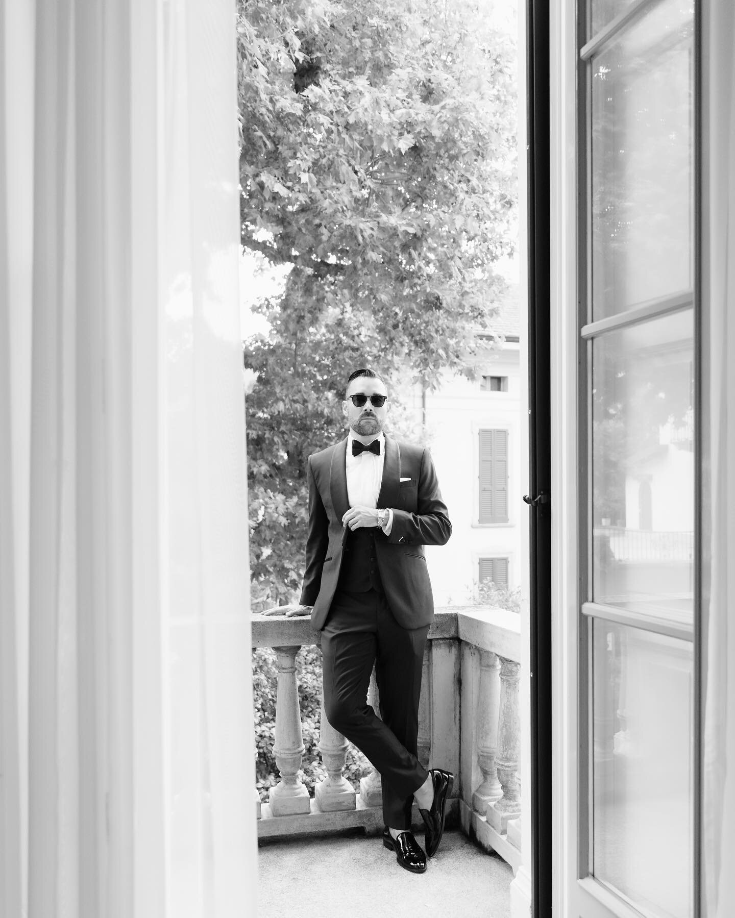 The groom // 
-
A glimpse to the groom getting ready 🎶 in @villaserbellonibellagio 

Team 

@georgialouiseweddings 
@ohh.ginger 
@_carolinasandoval_ 
@filmsdiary_danilo_grassi 
@flowersandme_com 

.
.
.
.
.
#cometoitaly 
#bridetobe2024 #destinationw