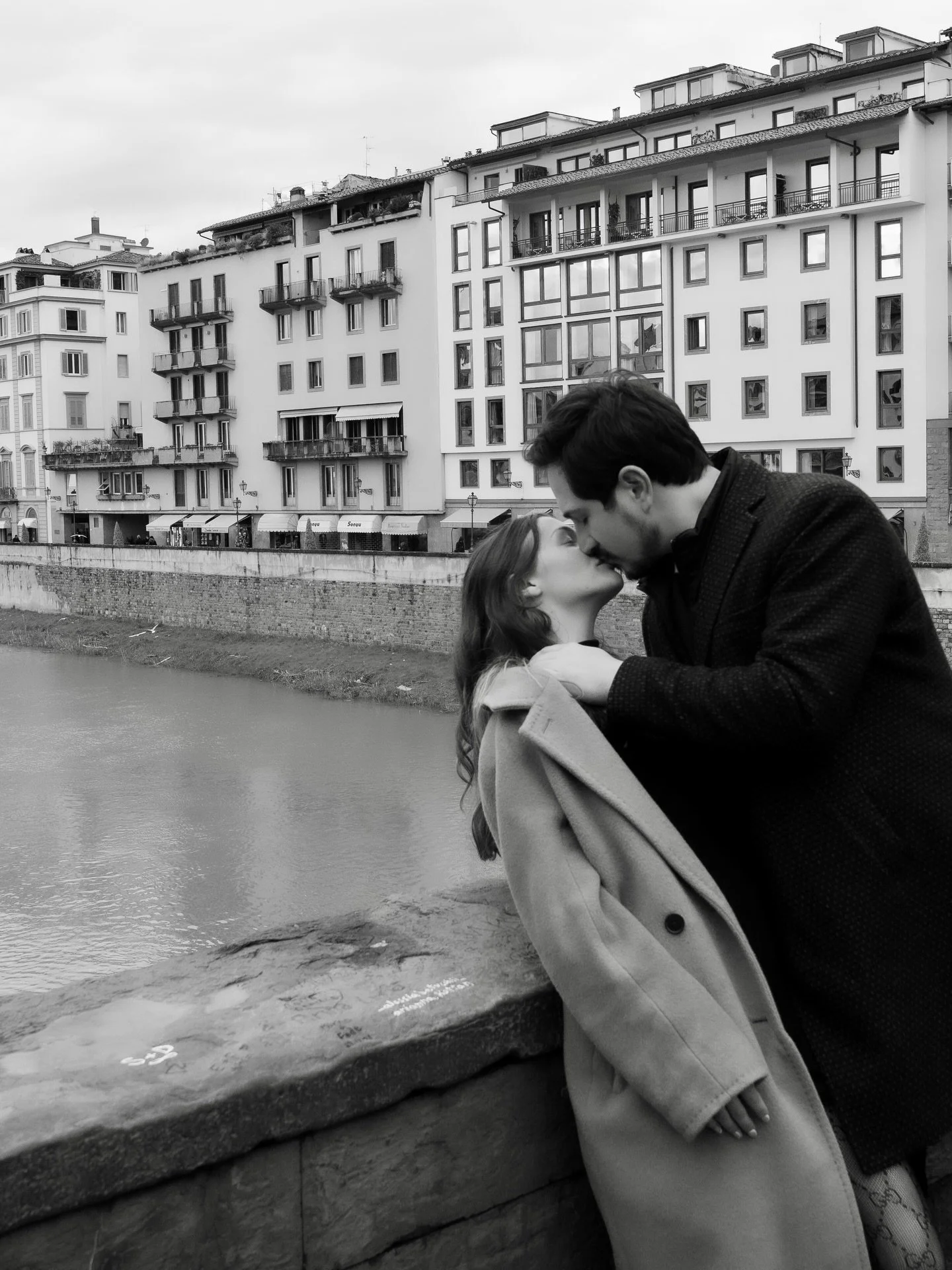 They traveled across the ocean to let their love breathe in Florence &mdash; where romance lingers in the air and time slows down.

Among golden light, quiet streets, and centuries of beauty, their story found its perfect rhythm.
A love held gently b