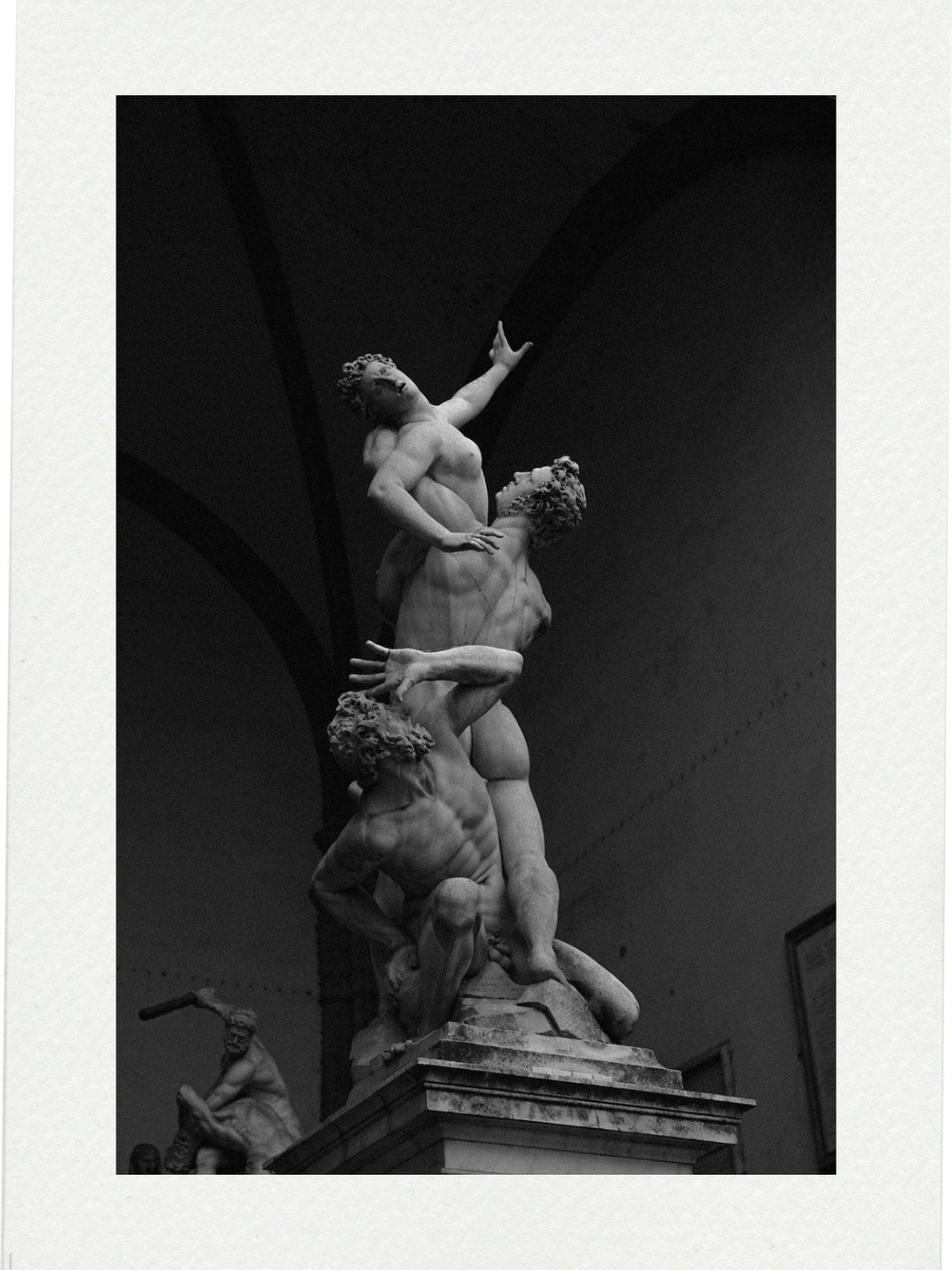 Contemplation is an art in itself.
In Florence, beauty is not something you search for &mdash; it surrounds you, quietly and endlessly.
Masterpieces speak through stone, light, and time, inviting you to slow down, to observe, to feel.
Every corner ho