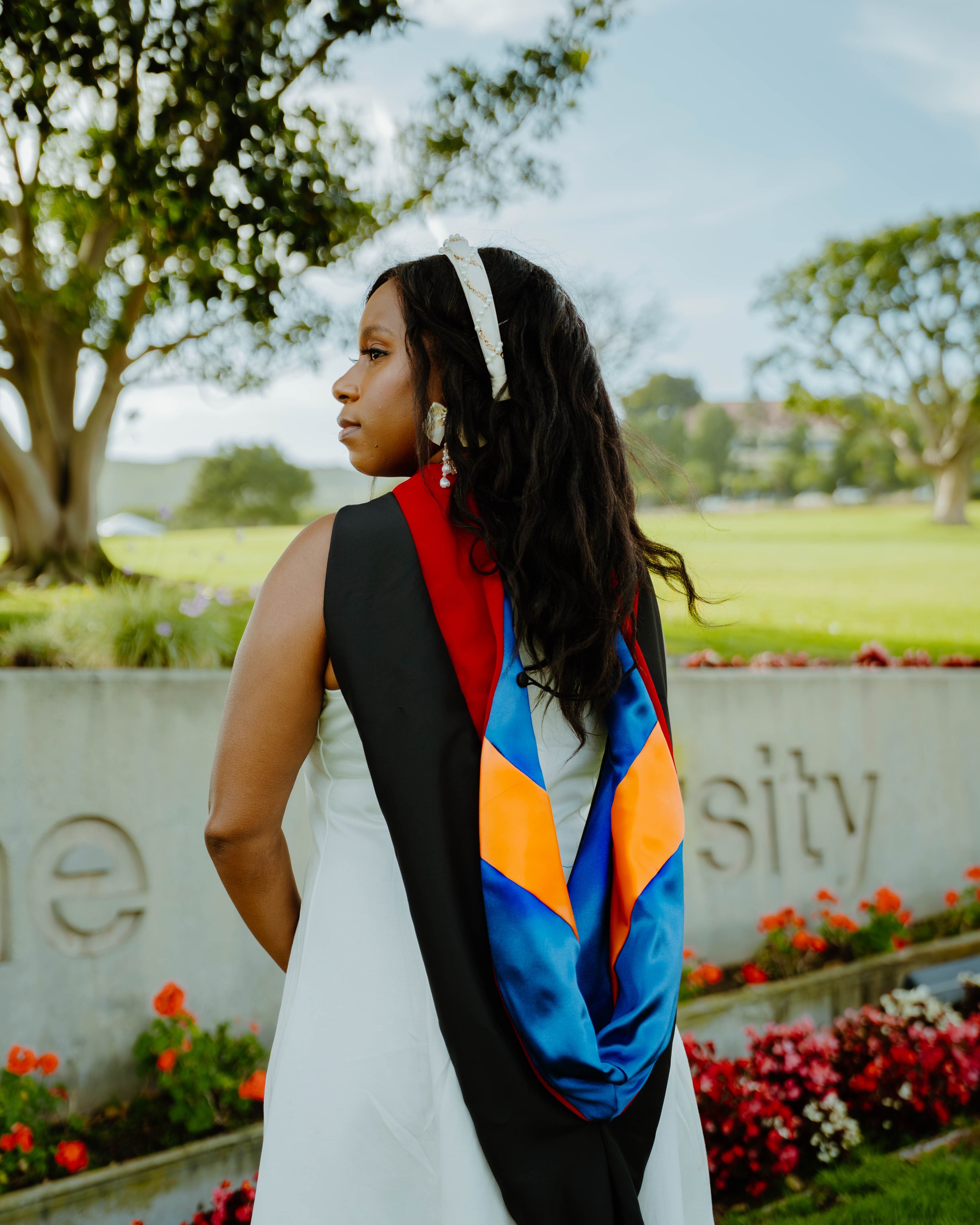 Shandria_Grad-14.jpg