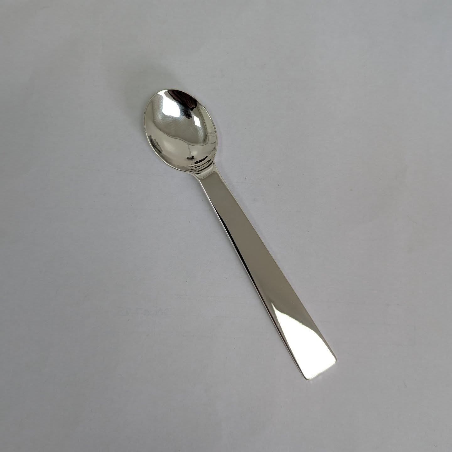 Last day in the workshop until the new year. Finishing a few jobs and tidying up before having a break!&nbsp;

Wishing you all a wonderful time over Christmas and New Year! 🌲✨

#contemporarysilversmihing #geometricsilverjewellery #silverspoon