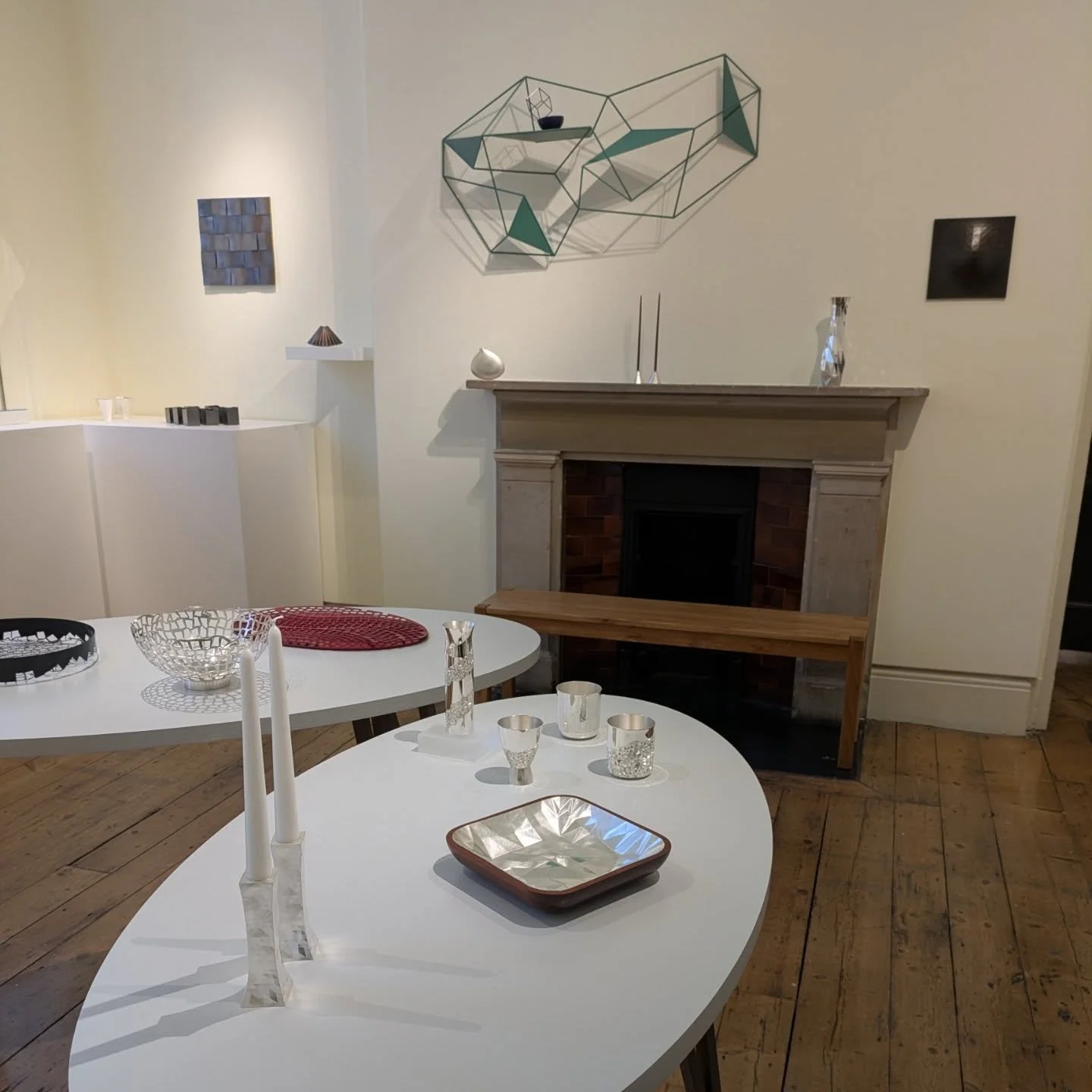This week I'm down in London exhibiting @collectartfair in Somerset house with @the_five_collection. 

It's amazing to see the space transformed with all the beautiful work by five silversmiths and metalworkers.
@angela_cork @ane.c @jessicajue_jewell