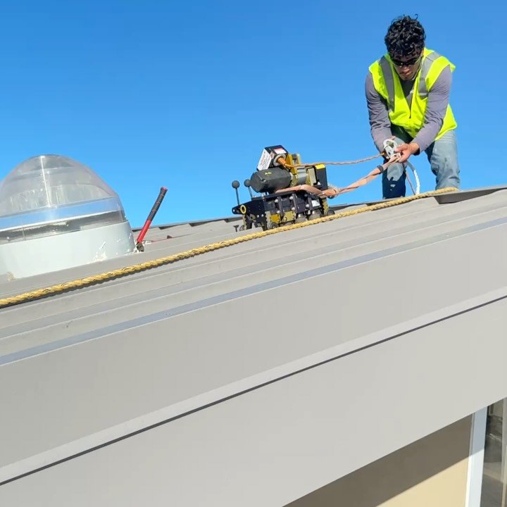 Clean lines. Strong installs. Built to last.
Here&rsquo;s a look at some of our recent standing seam metal projects &mdash; by the H&amp;A METALS crew. Whether it&rsquo;s a roof, wall, or detail piece, we make sure it looks 🔥 and holds up over time.