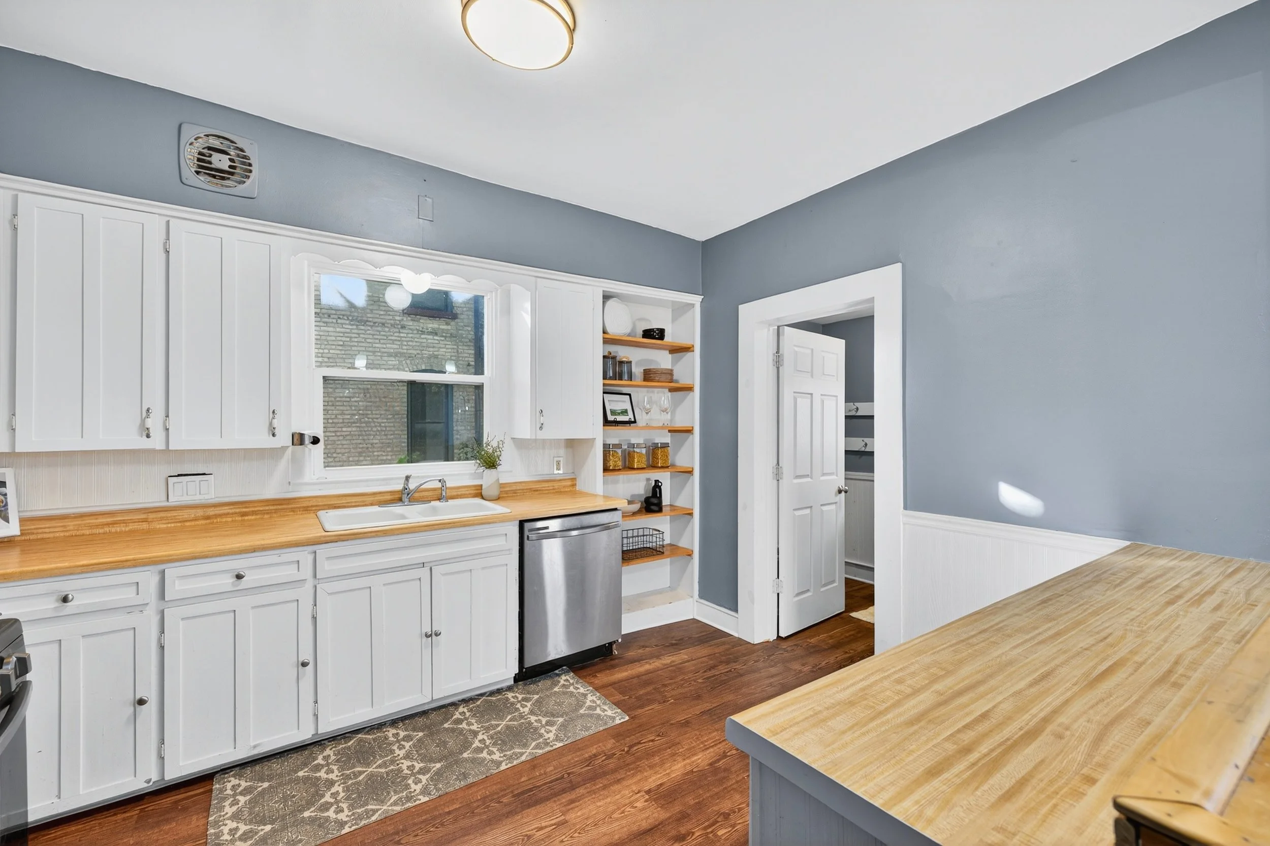 853 second st nw-0012.jpg