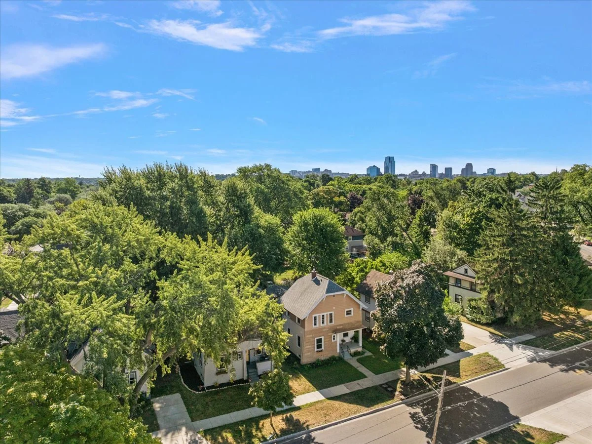 14-968 Lincoln Ave NW, Grand Rapids, MI -14.jpg