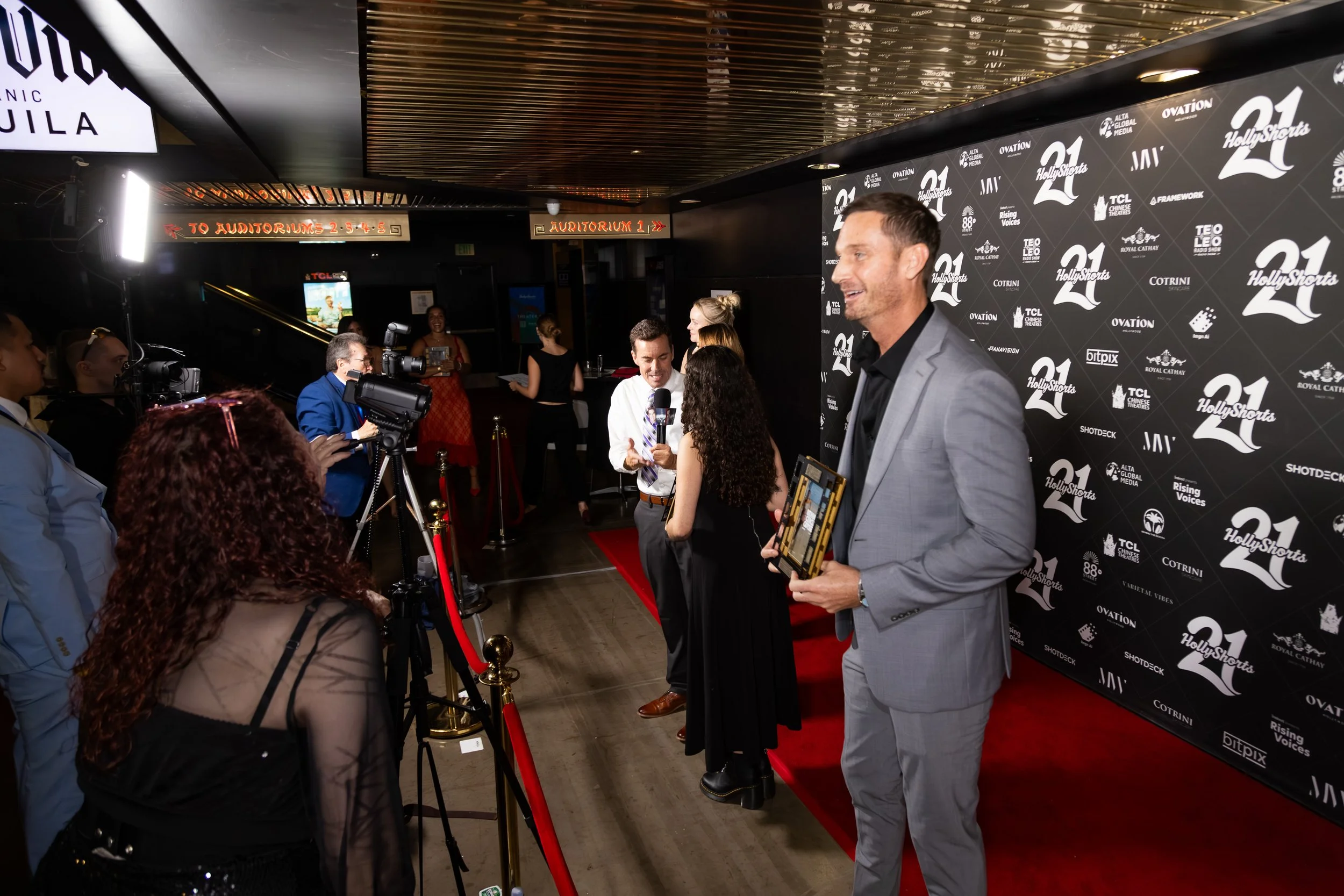 54728636529_a2e7c6a3cf_4k 2.jpg