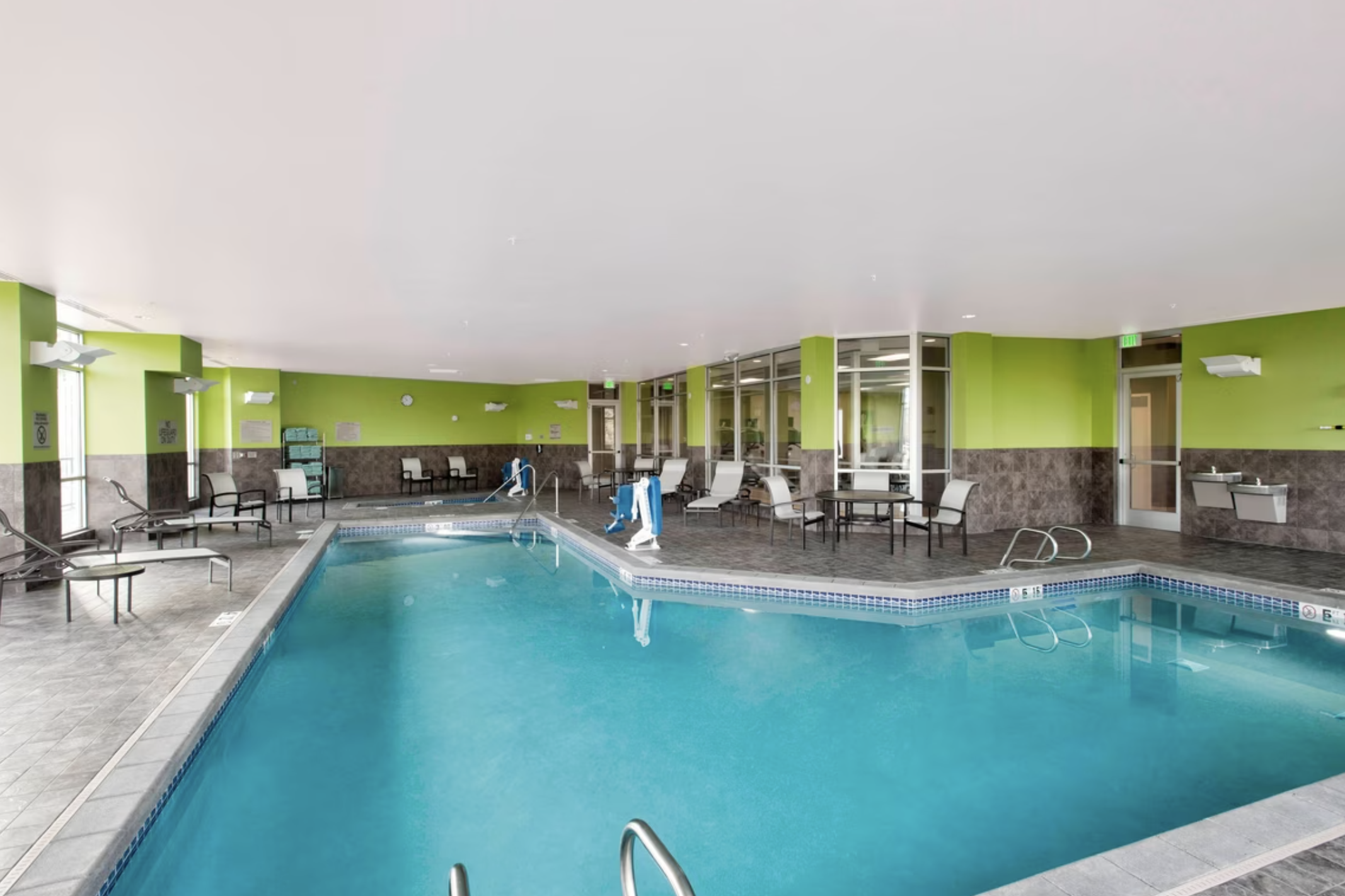 SpringHill-Bellingham-Pool.png