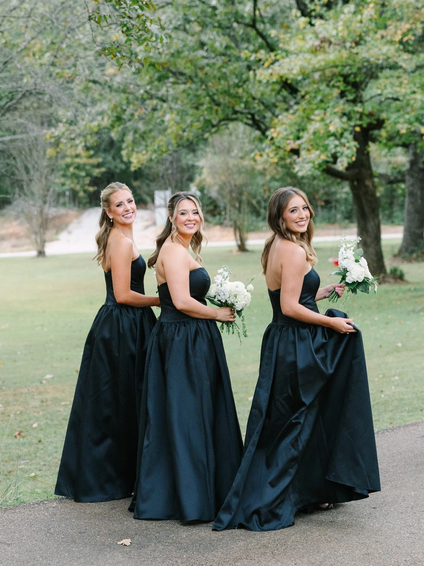 Heading to the party bus! 💁🏻&zwj;♀️

Memphis wedding photographer
Oxford wedding photographer 
2026 bride to be