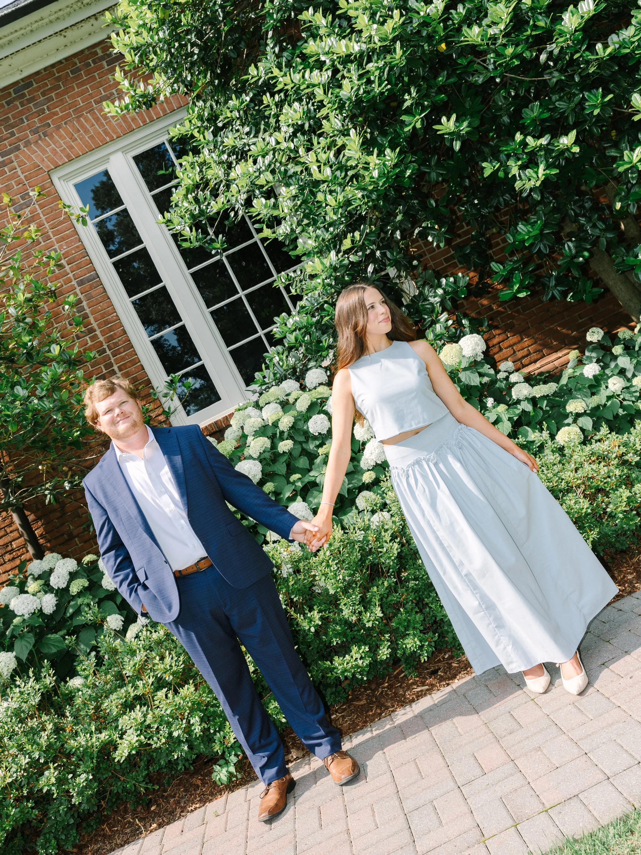 Love this full sun full flash moment. I also love when my couples are up to try stuff I don&rsquo;t usually do.  I can&rsquo;t wait to share more from Hallie and Owens engagement shoot. 

#flashphoto #engagmentphotography #memphisweddingphotographer