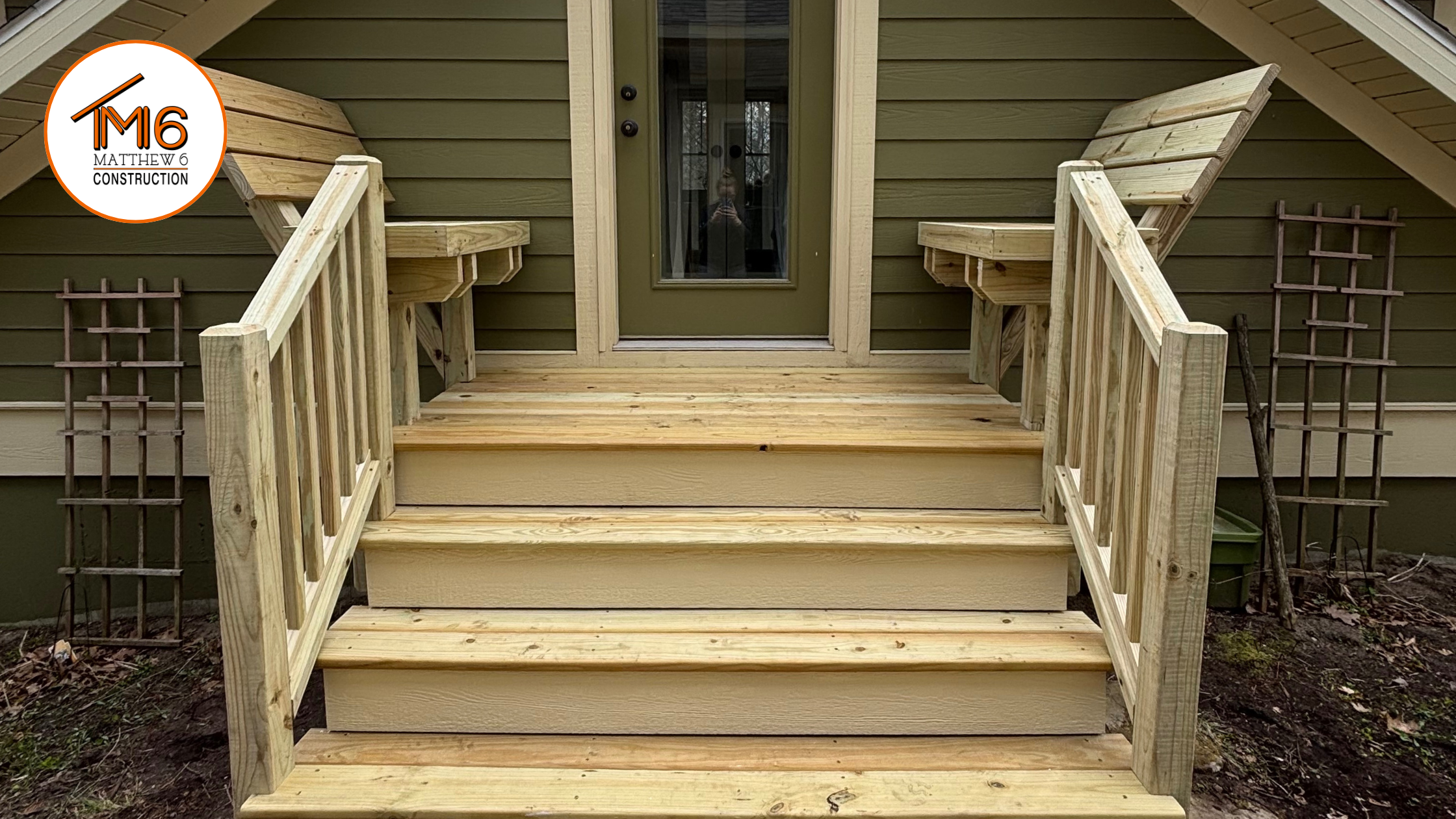 Deck_clair_Matthew6Construction_LudingtonMI (3).png