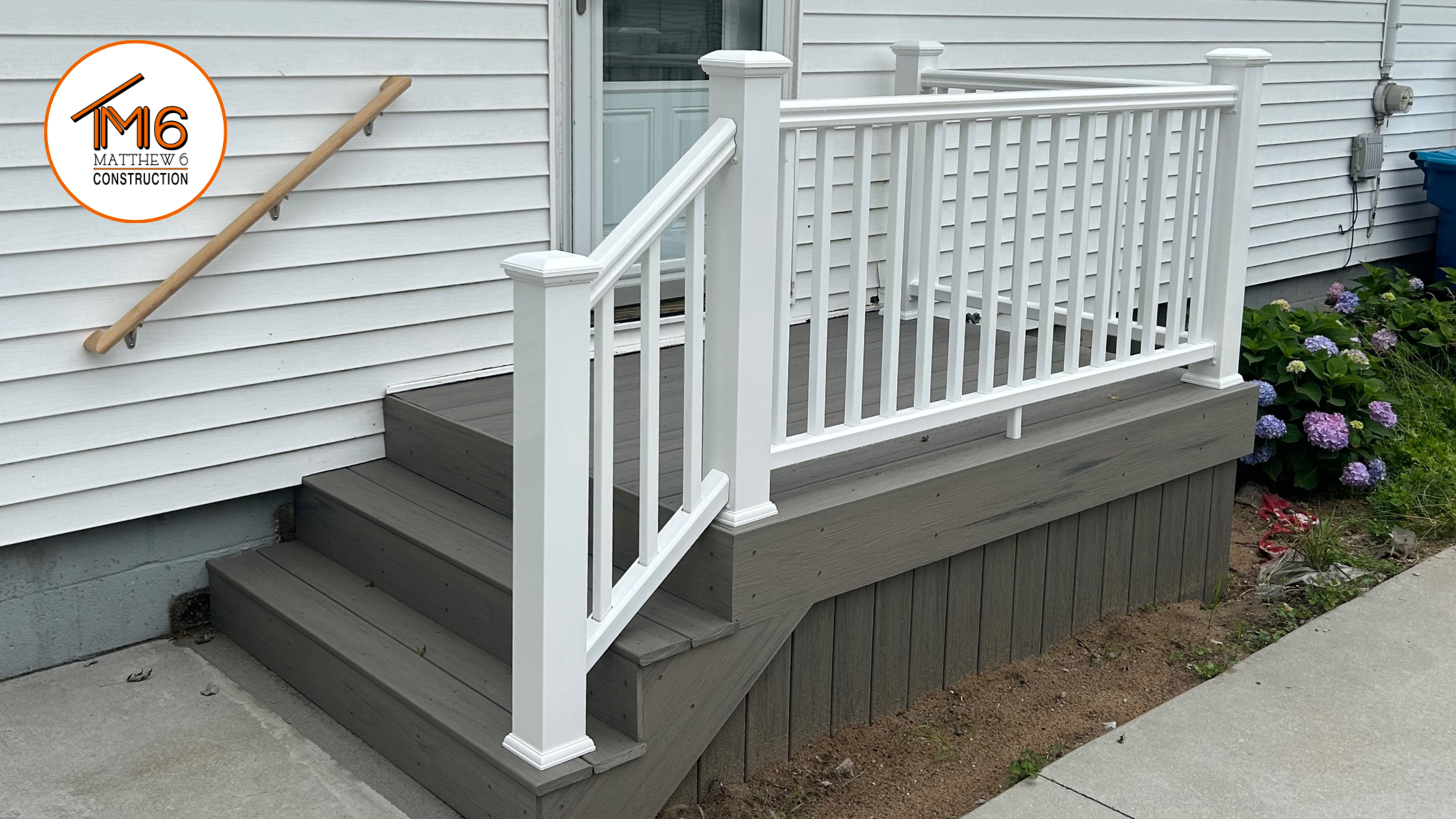 Deck_Matthew6Construction_LudingtonMI (2).png