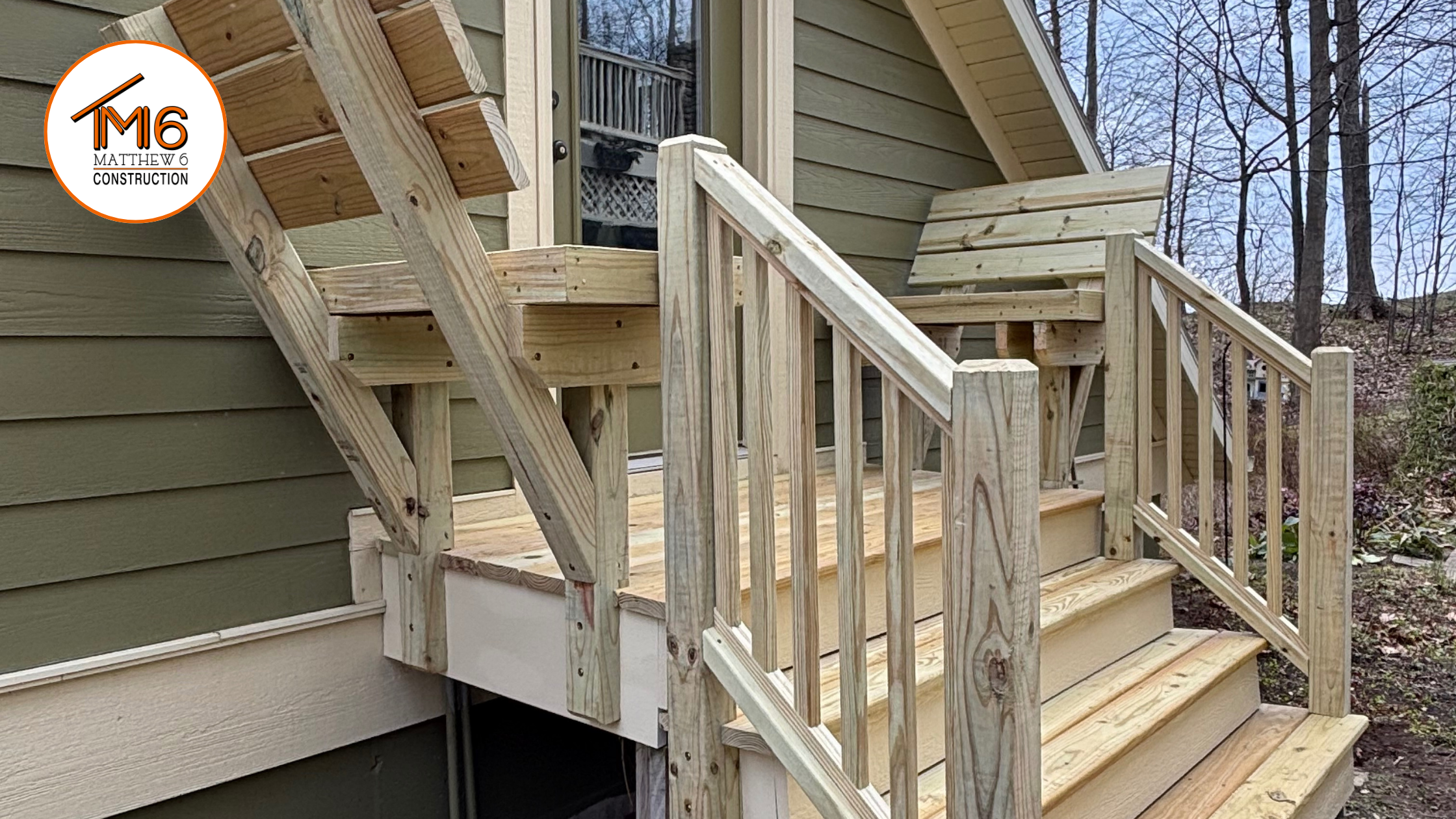 Deck_clair_Matthew6Construction_LudingtonMI (2).png