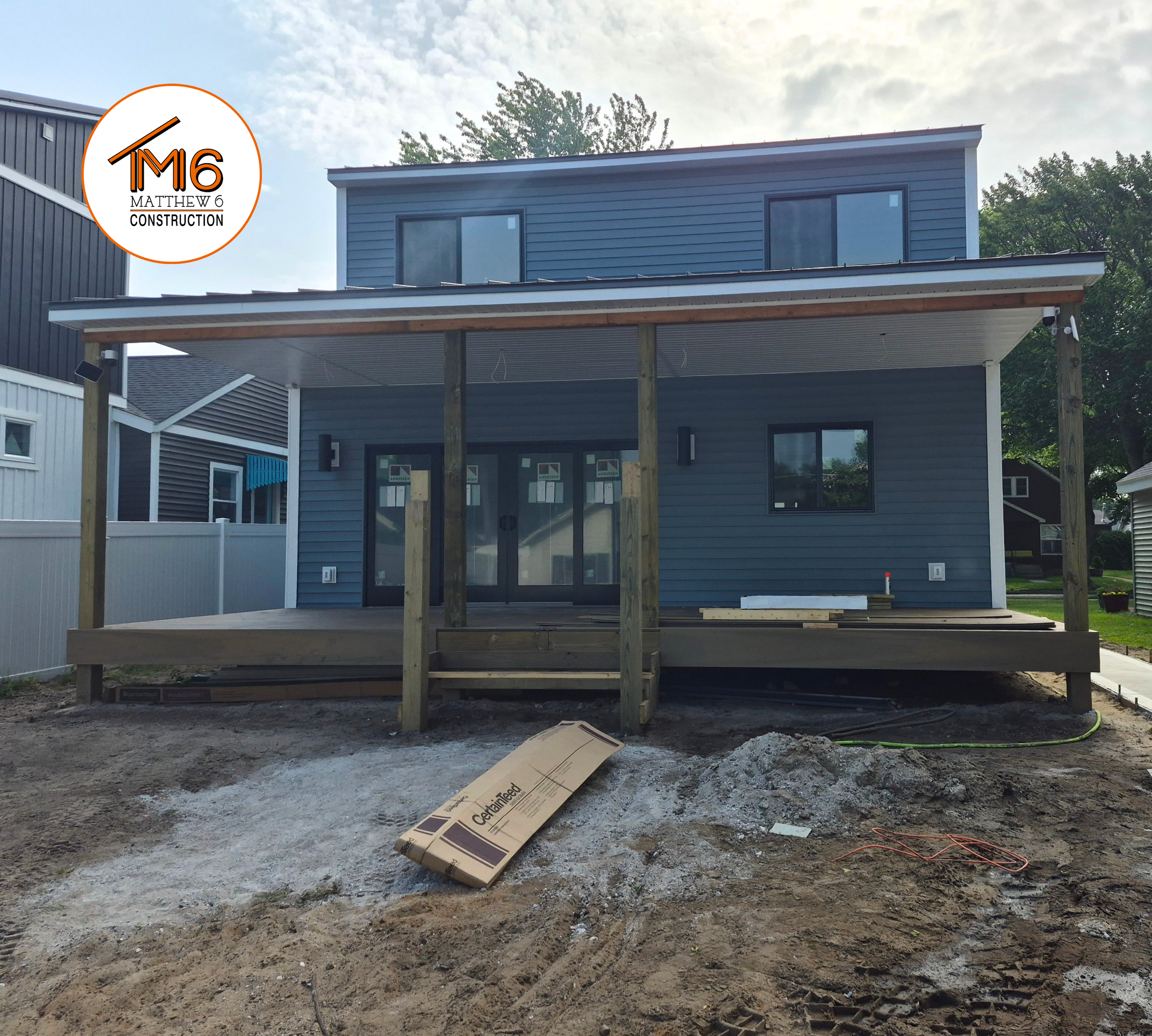 Lindsey_NewBuild_Matthew6Construction_49431 (4).png