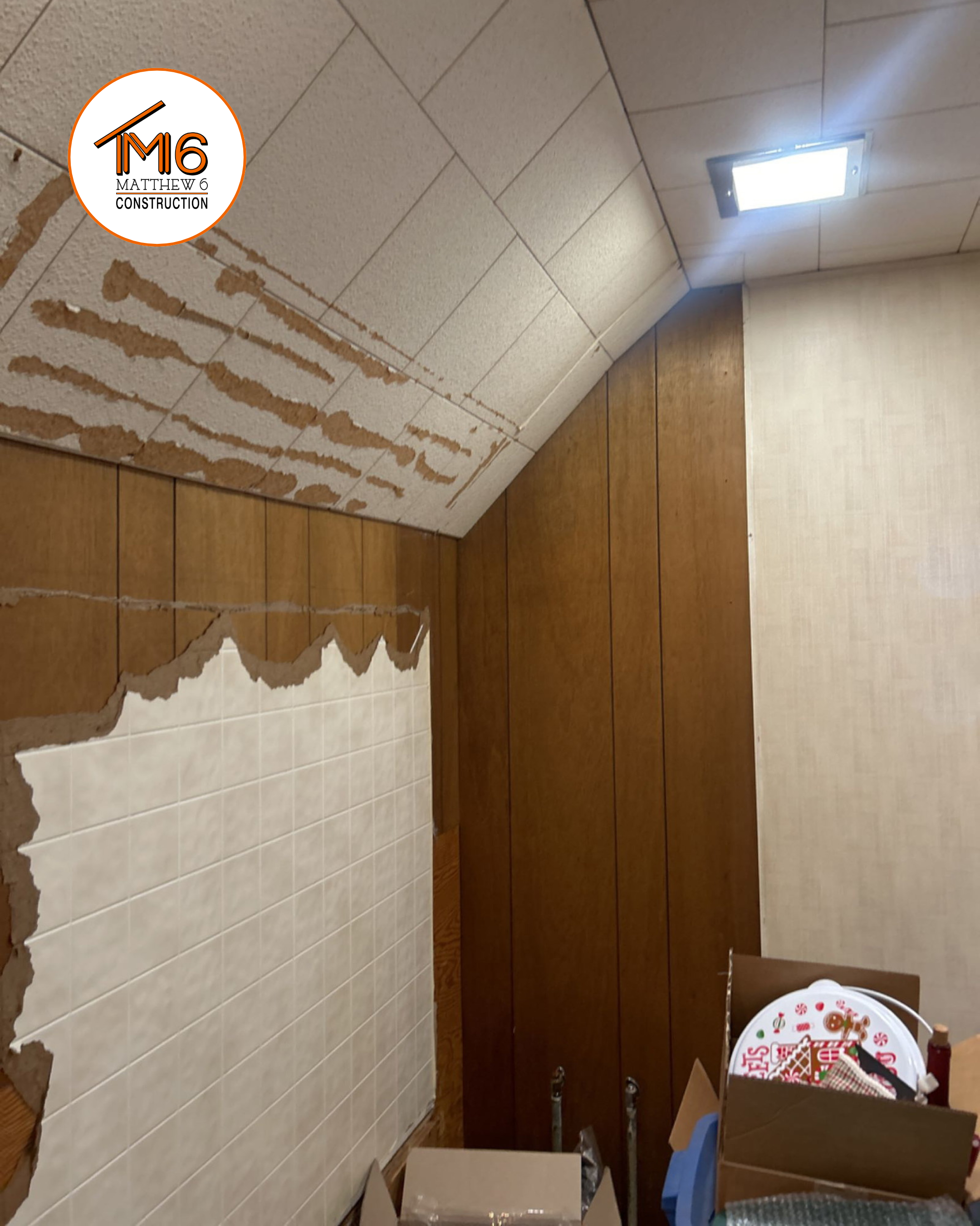 Schwamberger_Bathroom_Matthew6Construction_LudingtonMI_M6logo (2).png