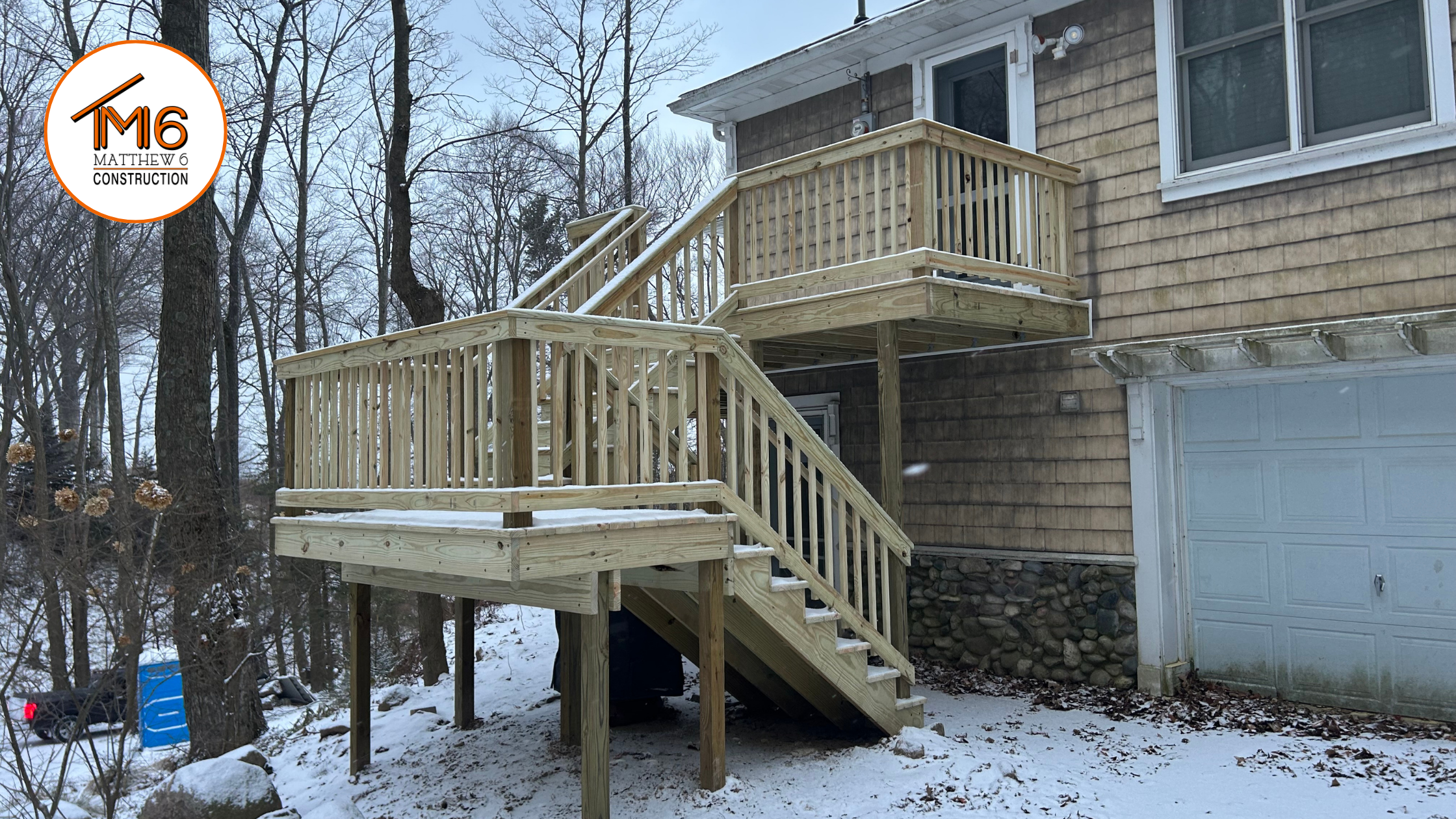 Deck__Matthew6Construction_LudingtonMI (5).png