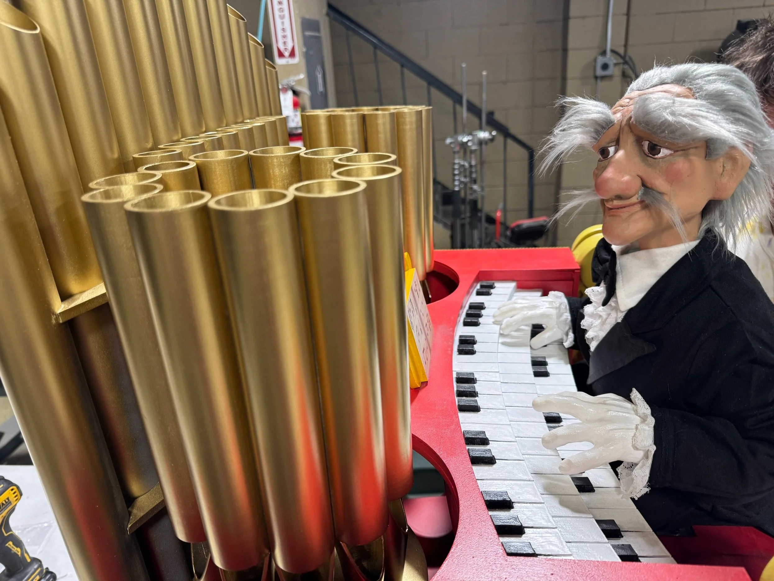 Casa Bonita Animatronic organist 