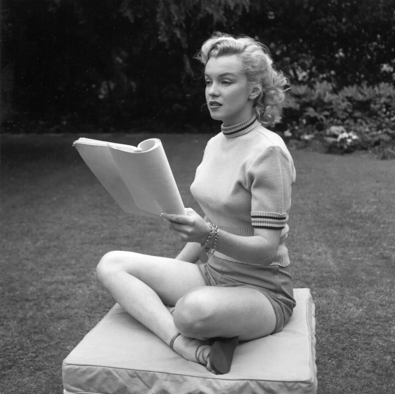 02-marilyn-birthday.jpg.webp