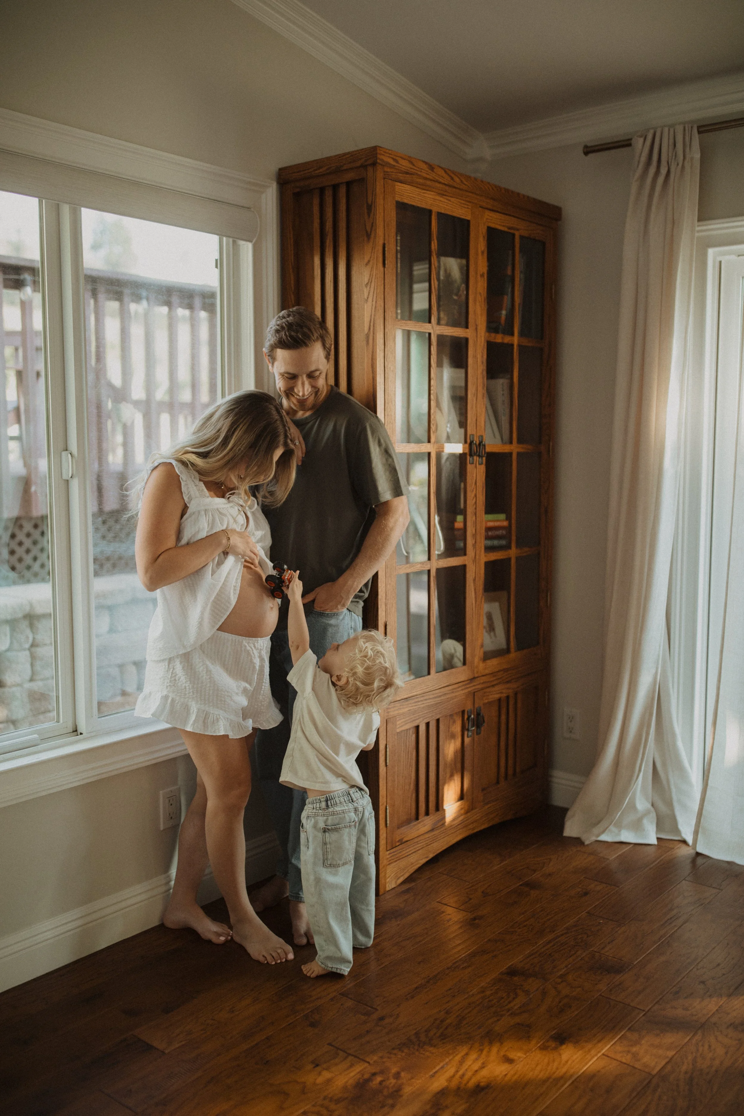 Playful At Home Maternity Photos for The Ross Family // San Diego, CA