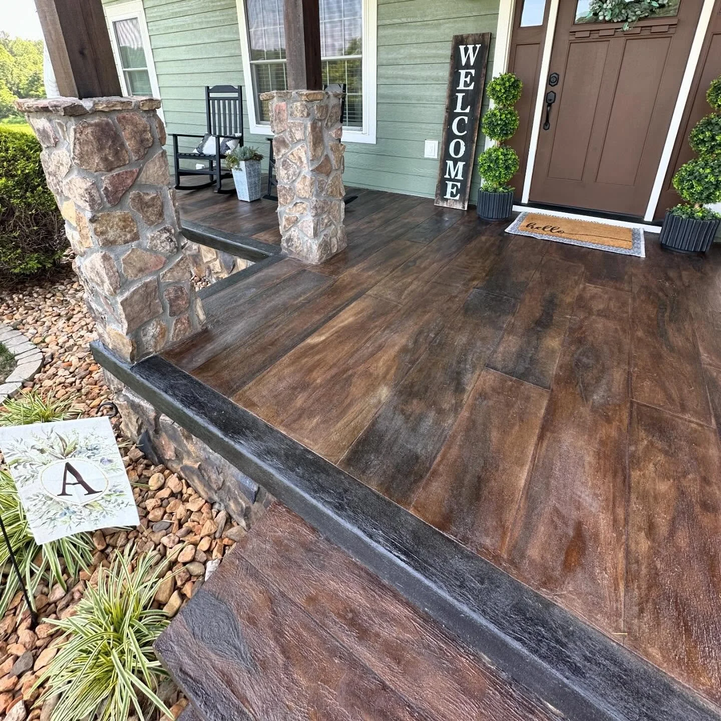 woodplank patio 1.jpg