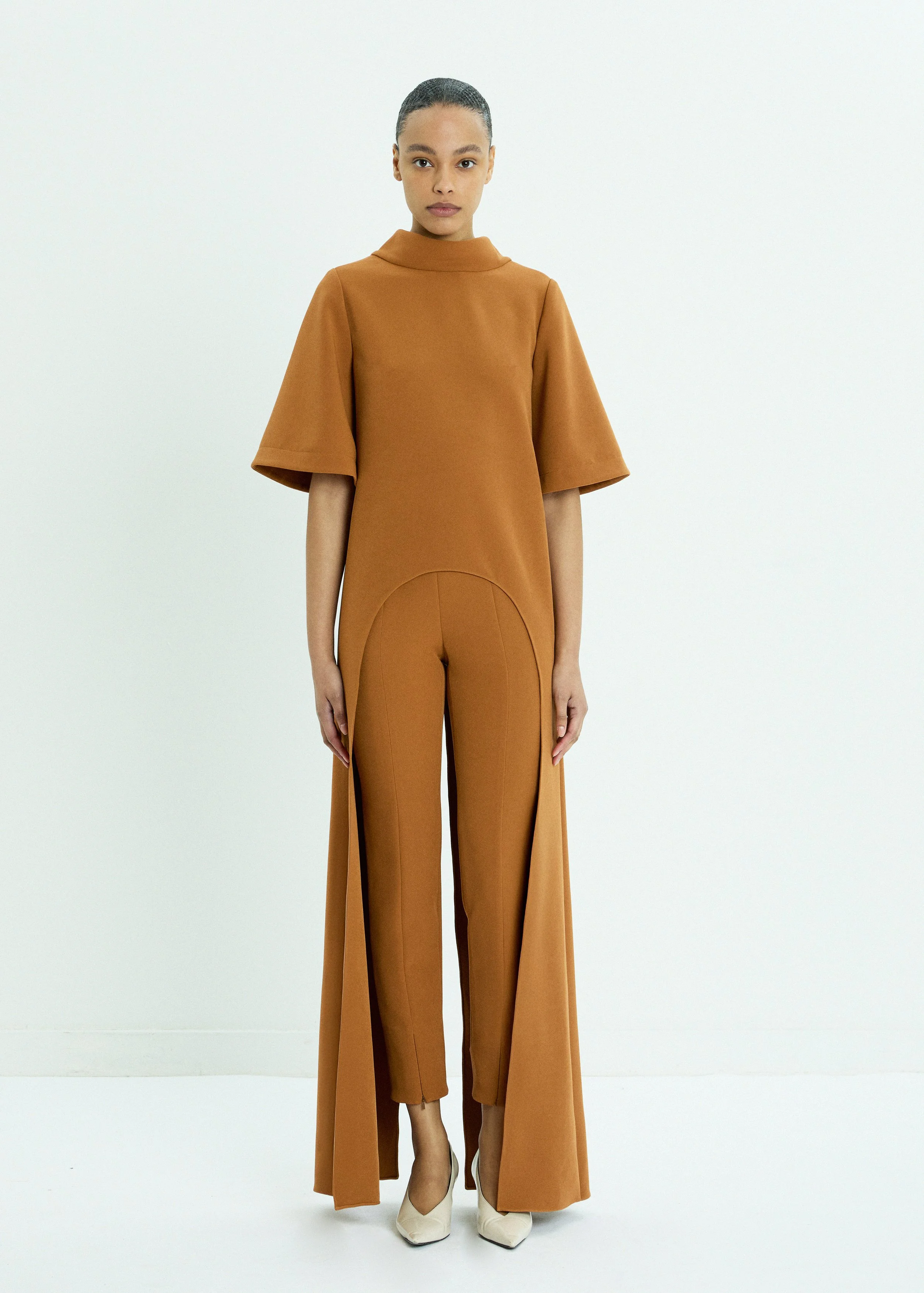 F26-0318-M10065-CAMEL_FRONT.jpg