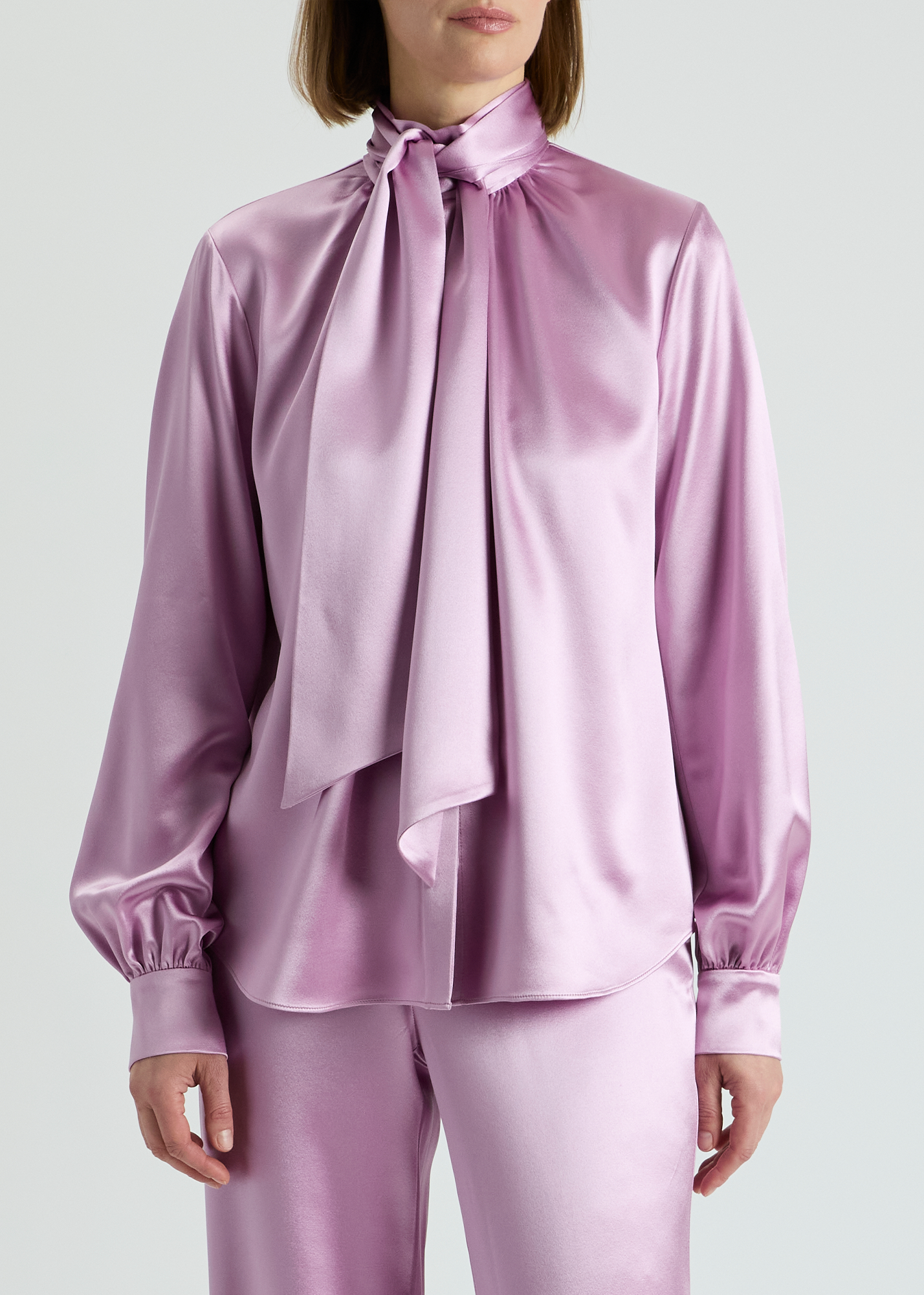 AMIRTAGHI_S24-0301-S3001-LILAC_ZOOM.png