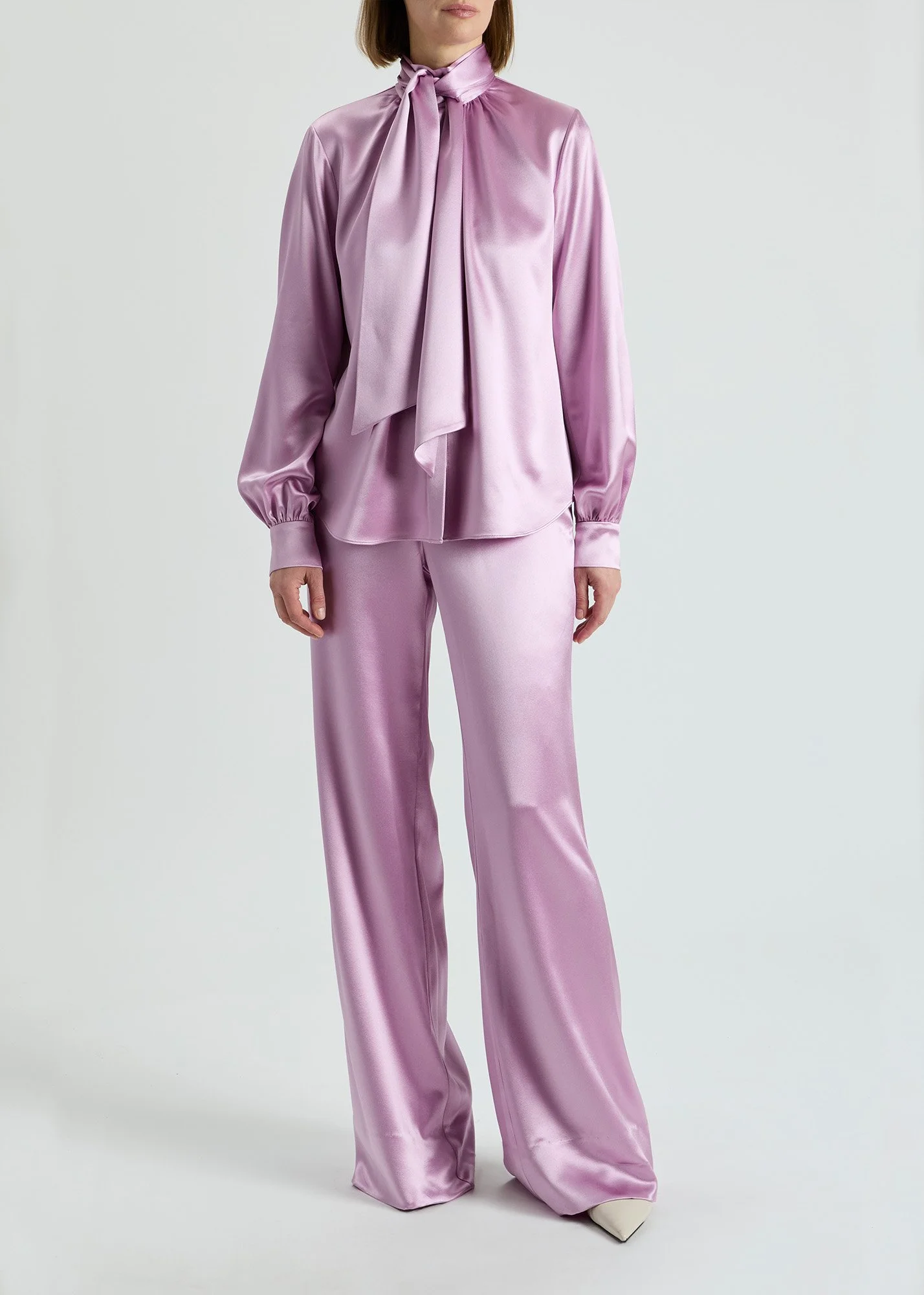 AMIRTAGHI_S24-0301-S3001-LILAC_FULLBODY.jpg