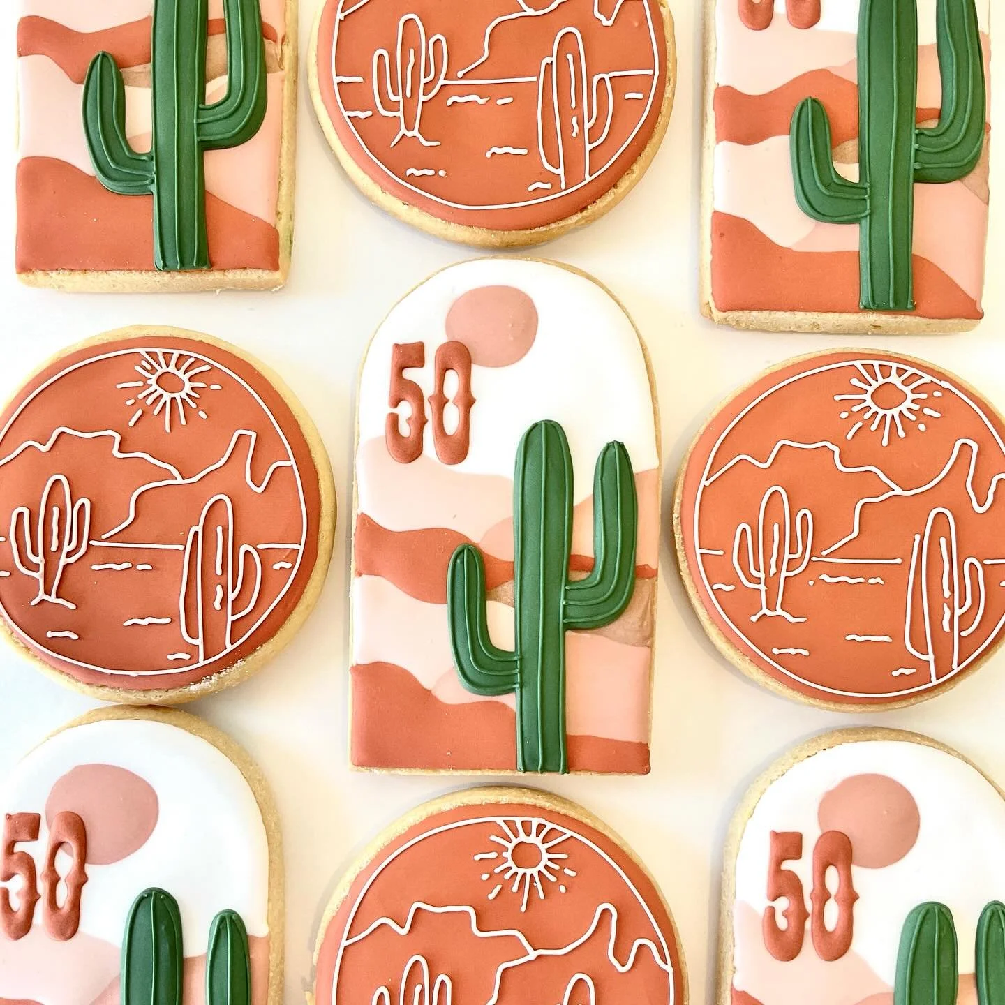 The best way to say &ldquo;thank you for coming&rdquo; is through a delicious decorated cookie 😋🤤