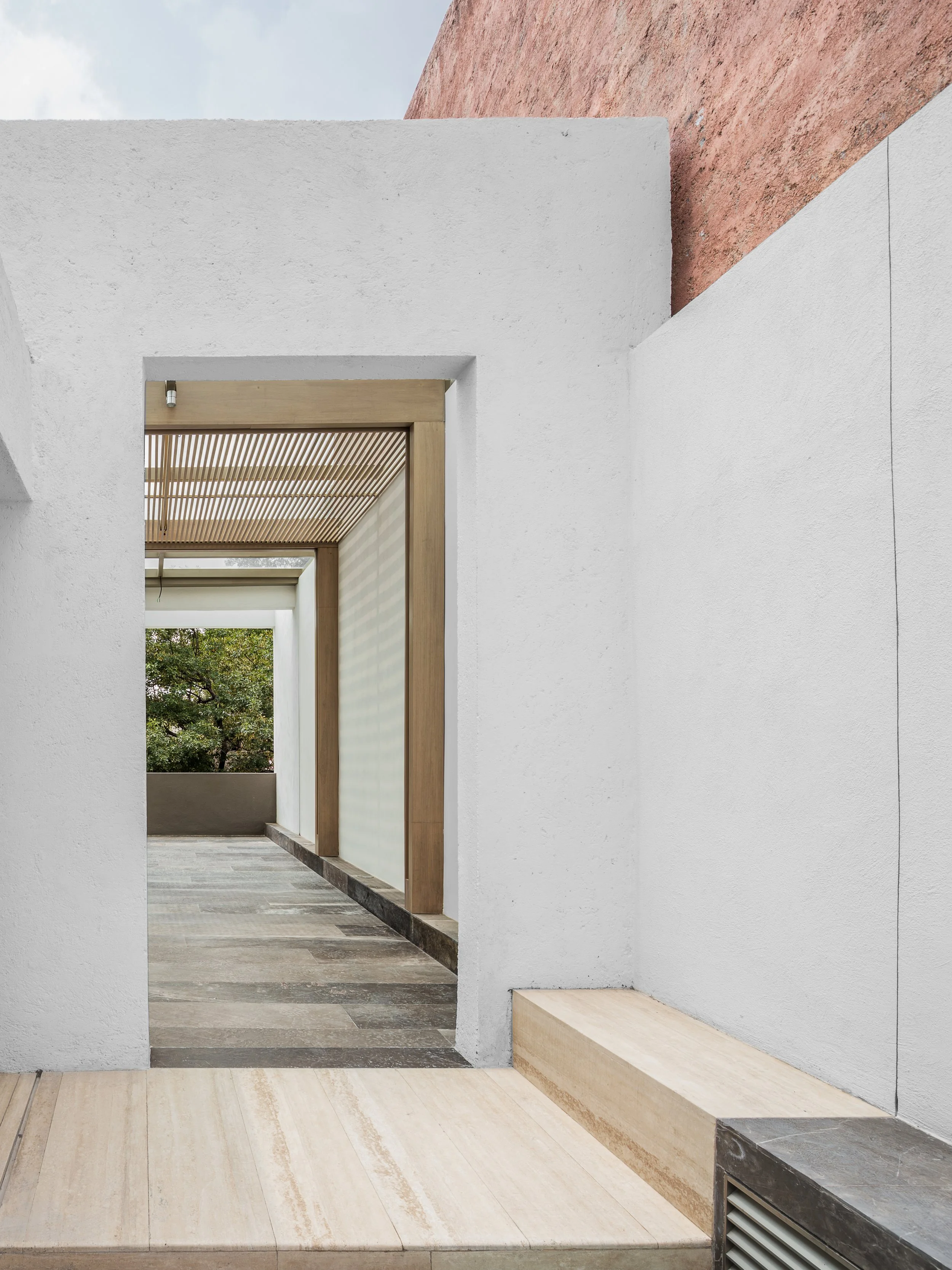 4     262A2329-Edit-MH-Final-Flat.jpg