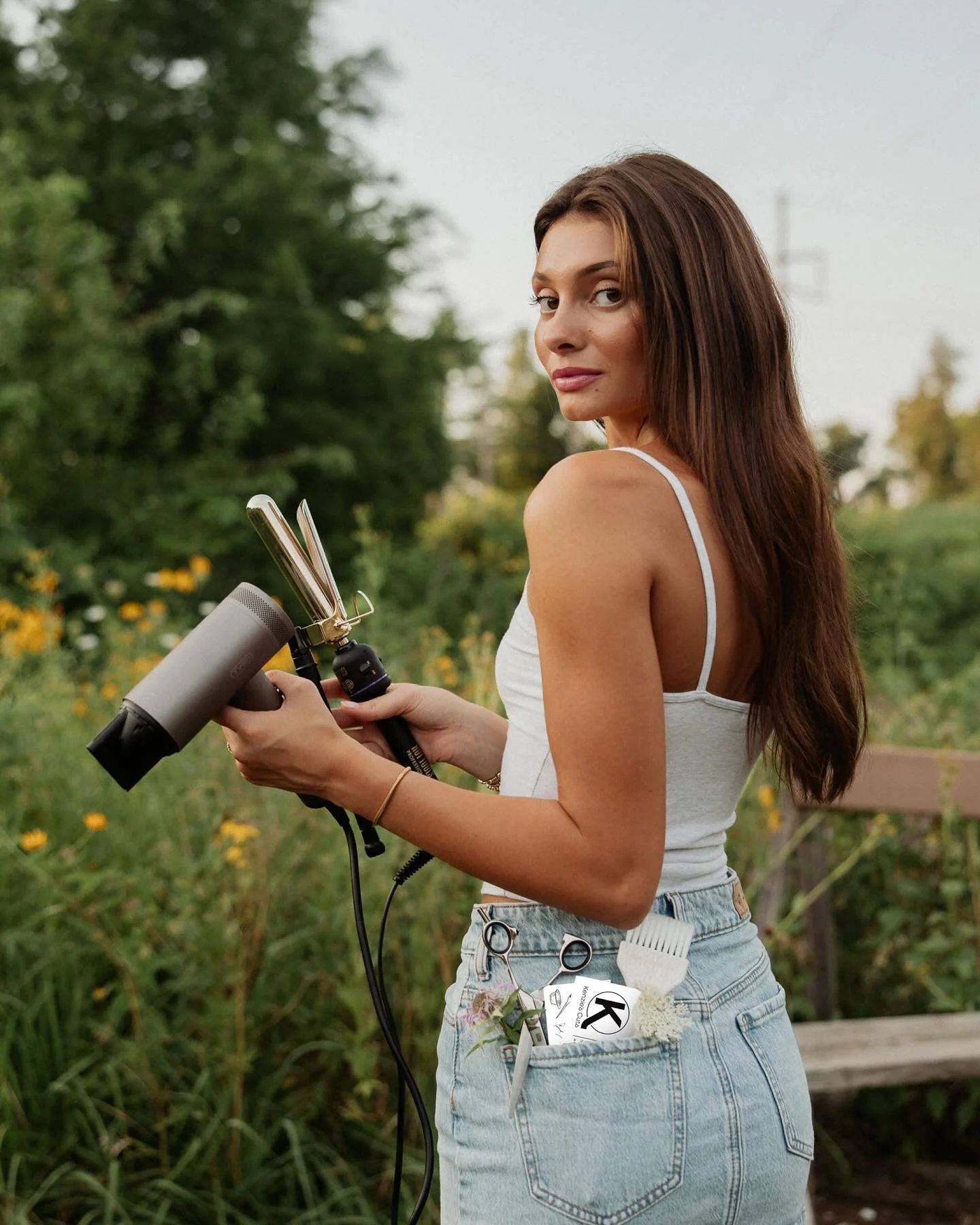 Say hello to the face behind Kenzie&rsquo;s Cuts 💇&zwj;♀️✨

Kenzie just graduated cosmetology school and is already building something so special. She&rsquo;s talented, driven, and more than ready to take the beauty world by storm&mdash;and I had th