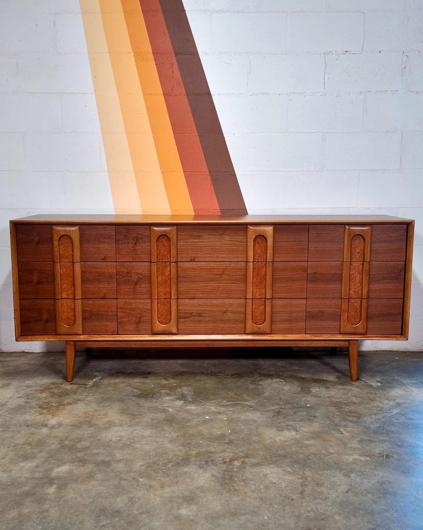 Lane &ldquo;Summit&rdquo; Triple Dresser [$1195]
.
Dimensions: 74&rdquo;W x 31.25&rdquo;H x 18&rdquo;D