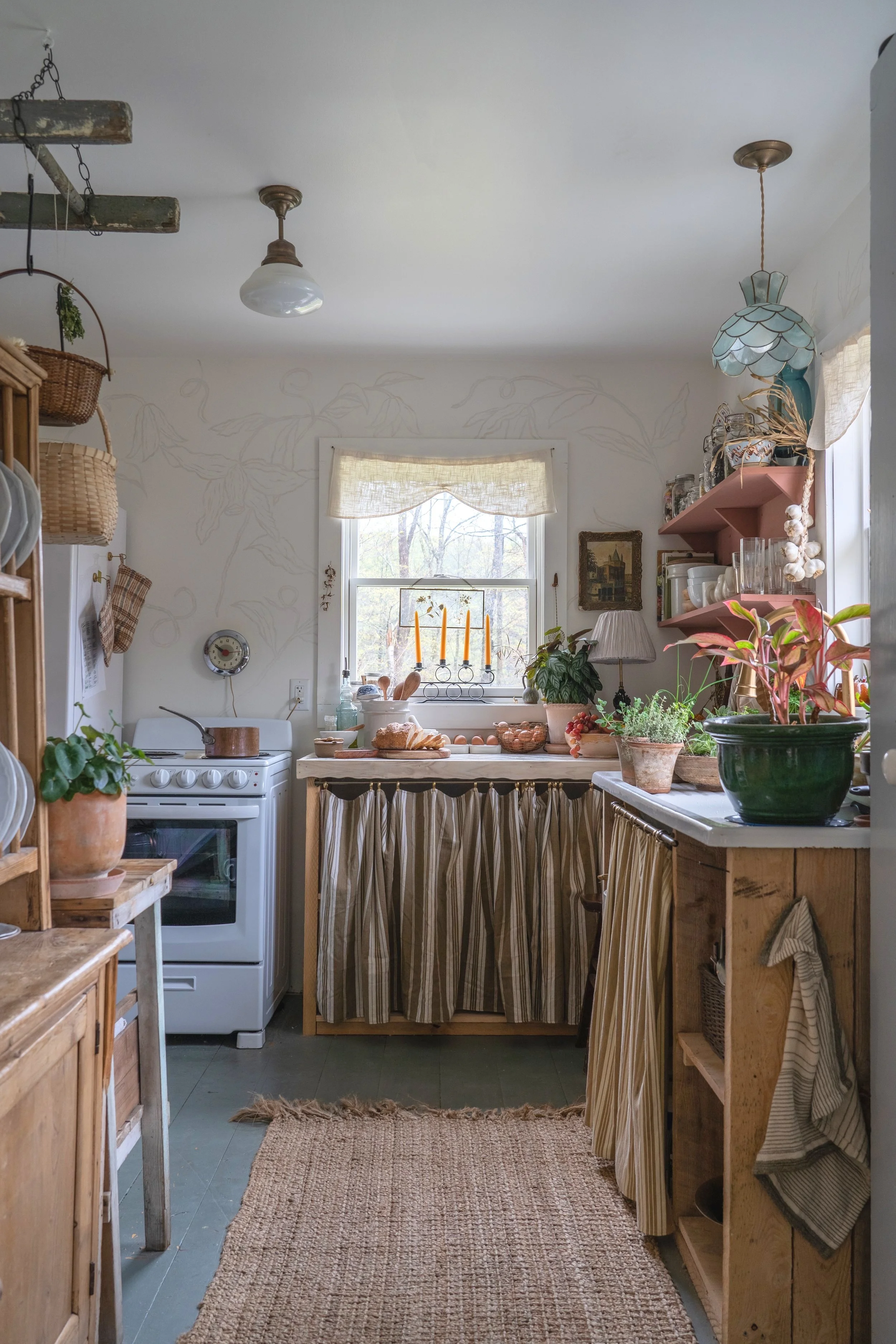 nina's kitchen-2.jpg